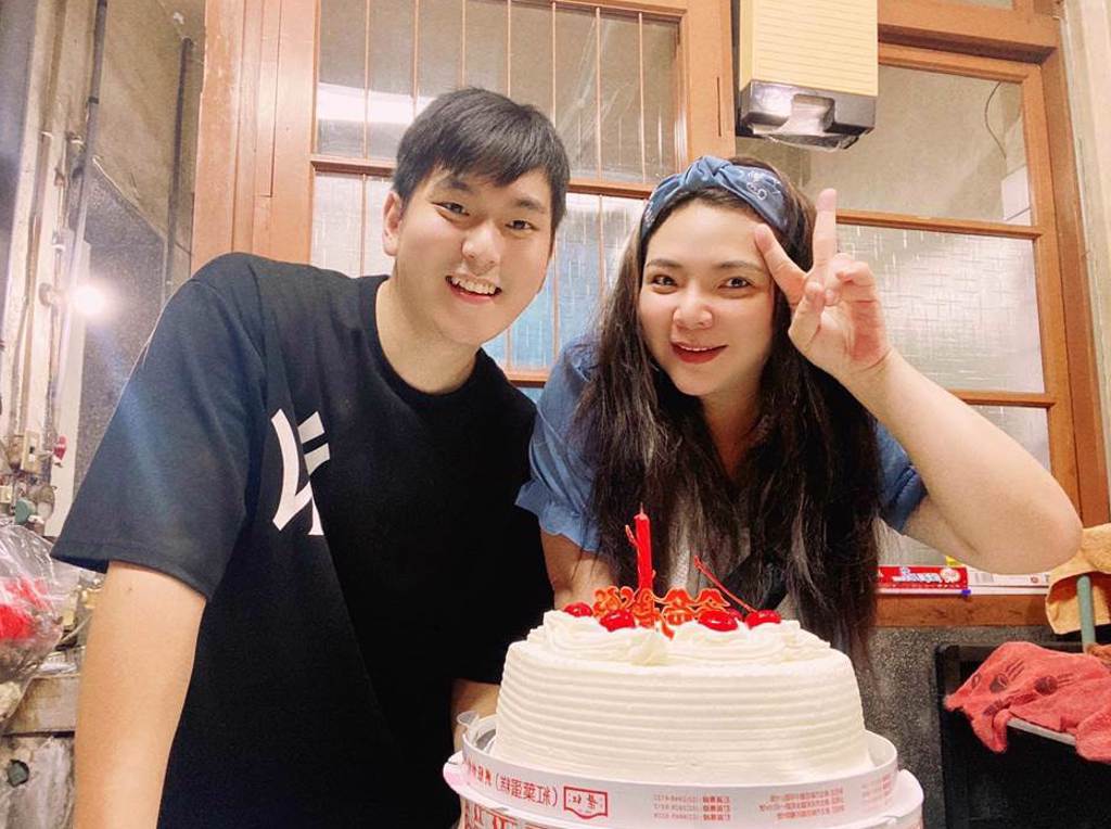 小甜甜和宋晉賢離婚時鬧得不可開交。（翻攝自小甜甜臉書）