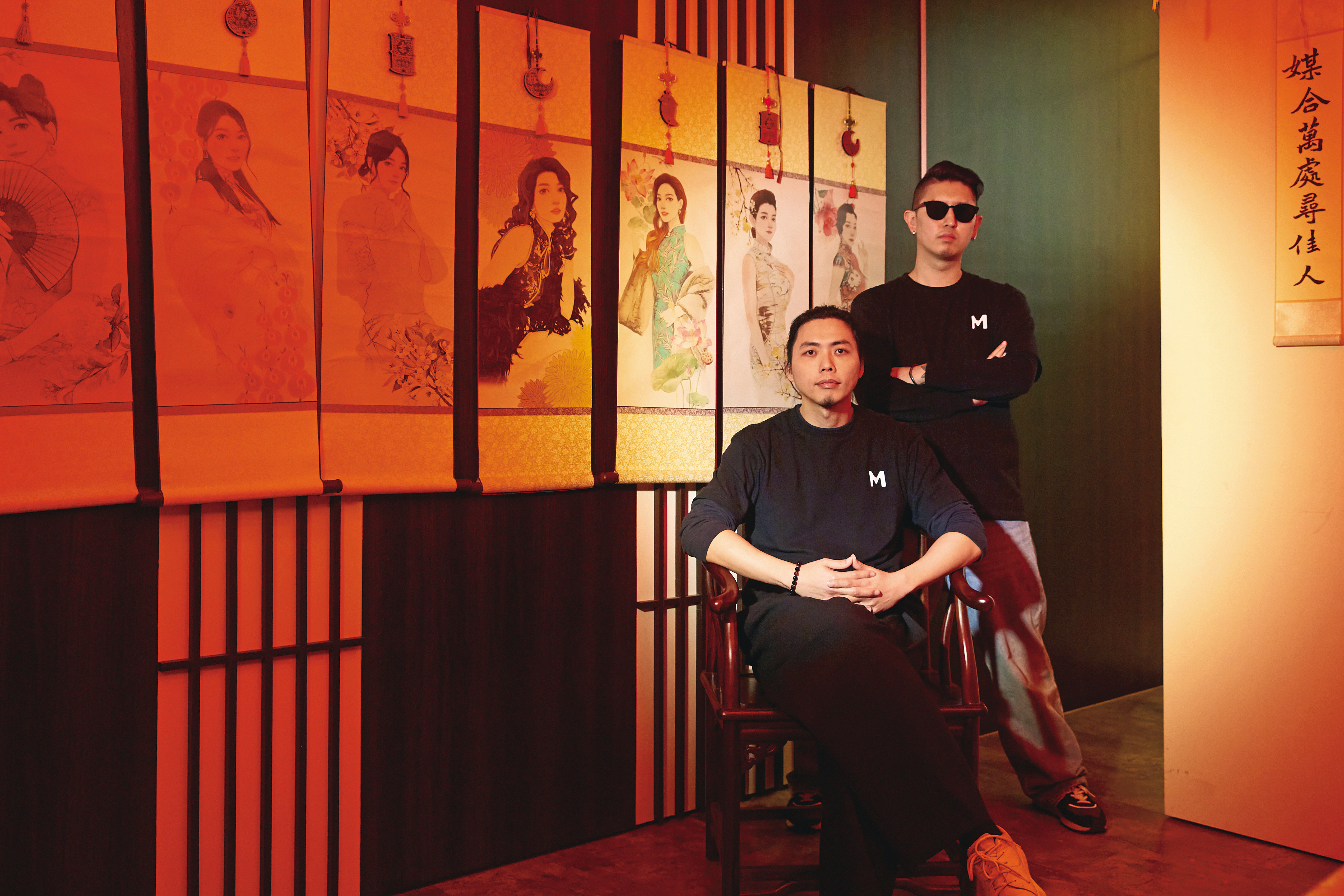麻豆傳媒亞太區負責人Aaron（前）與導演香蕉先生（後），希望以遊戲拓展更多商機。