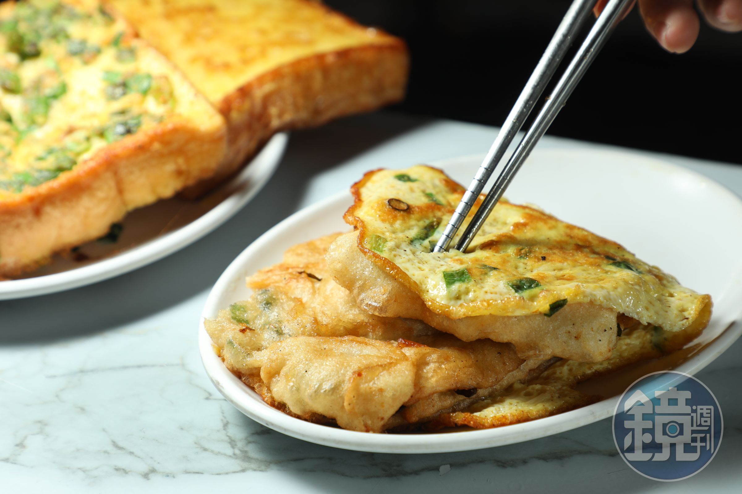 「長蔥油餅加蛋」厚實飽足又有營養。（35元／份﹍