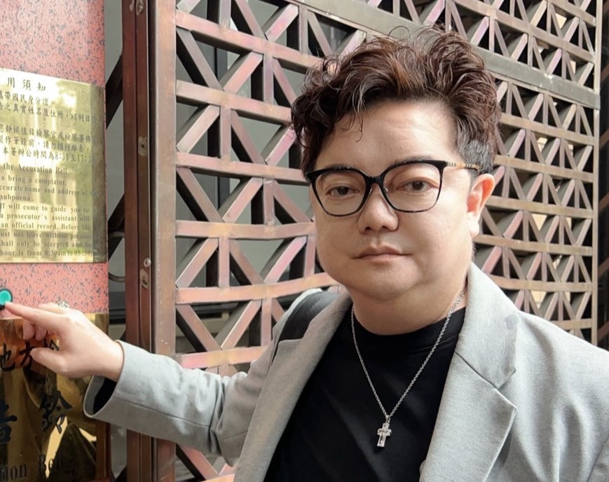 警察歌手林宏銘指控衛福部恆春旅遊醫院誤診，險害林母喪命。（翻攝臉書）