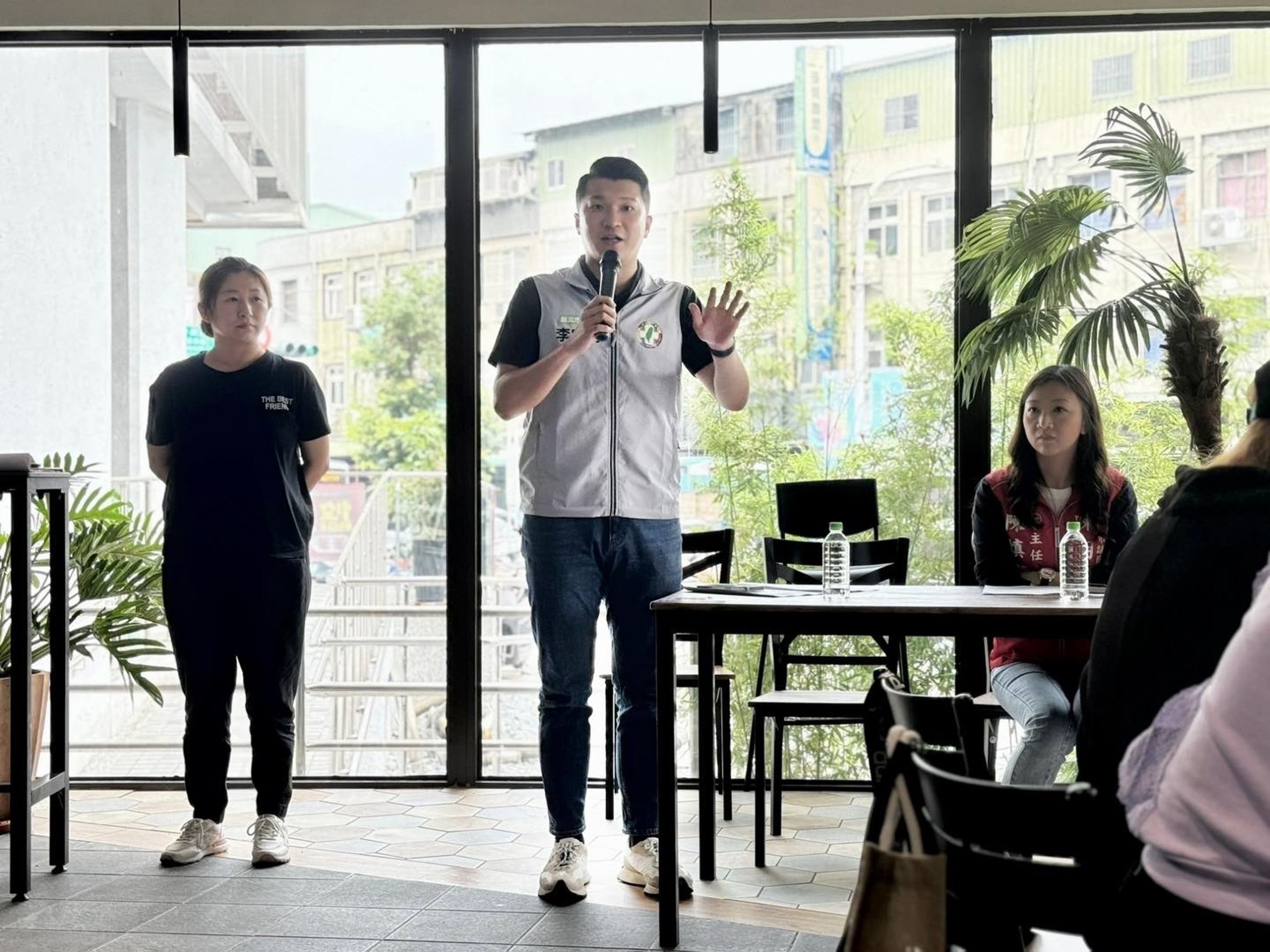 新北市議員李宇翔指出,旅遊消費糾紛不斷,期盼中央及地方政府能夠建立相關機制,做民眾的後盾。(翻攝李宇翔臉書)