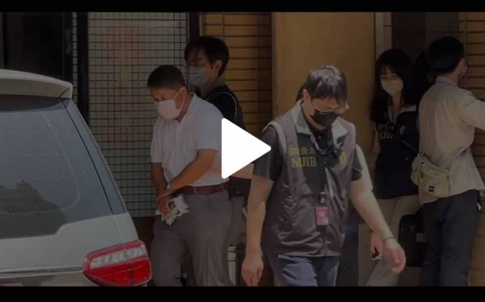 國民黨中市黨部第一組總幹事武康龍被聲押。(影片截圖)