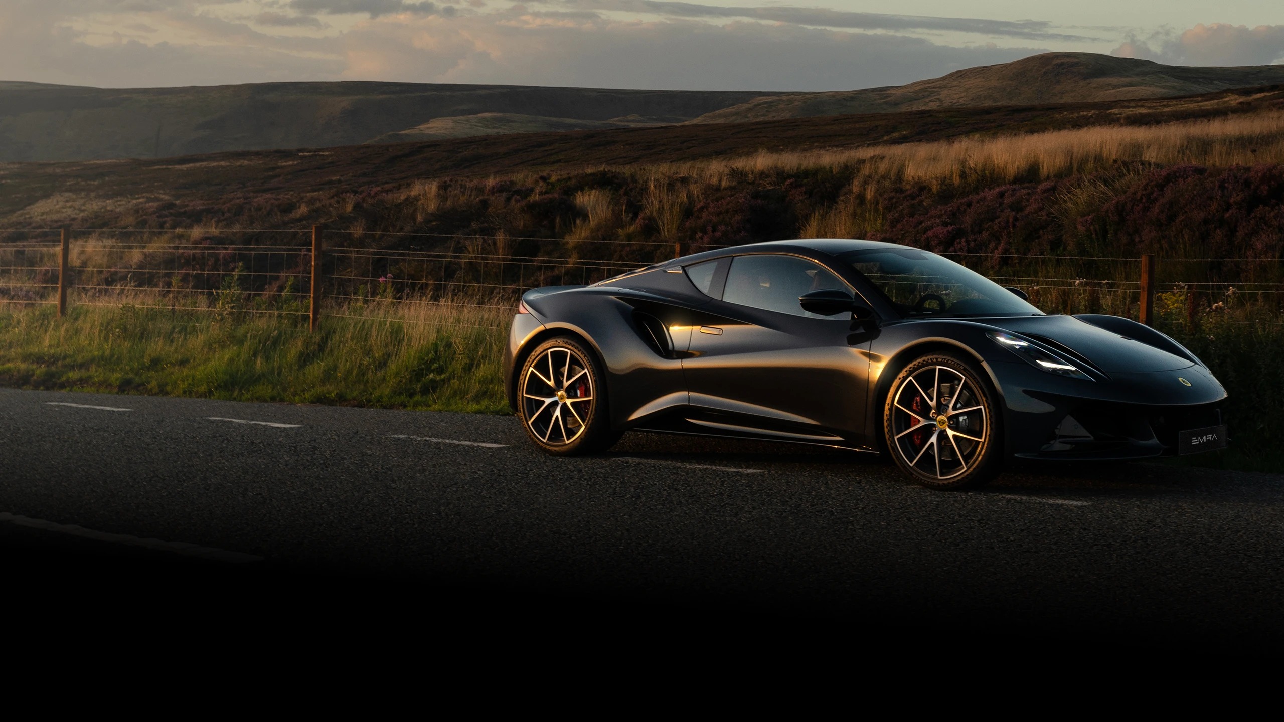 英國跑車製造廠「蓮花」（Lotus）11日宣布，計劃在赫塞爾製造工廠和總部裁員270人。（翻攝自lotuscars官網）