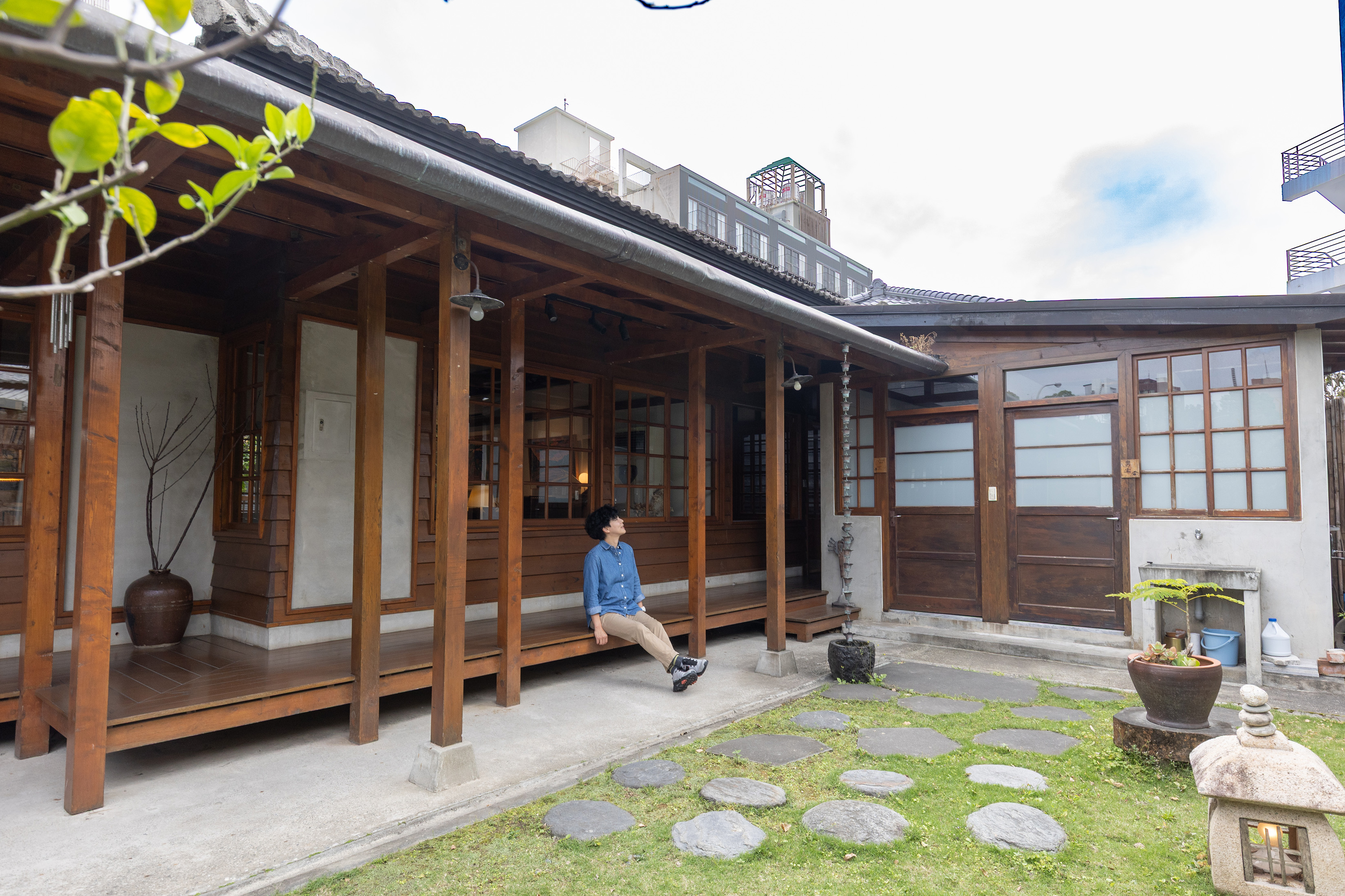 YUTUZU 所在的日式老宅，前身是兒童醫院，老屋中間還有一座典雅的庭院。