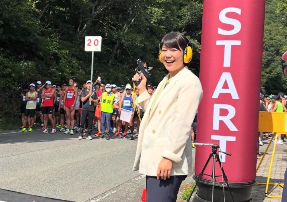 前橋市長小川晶被爆出和男下屬多次在情趣旅館密會，她供稱是去談論工作。（翻攝自小川晶臉書）