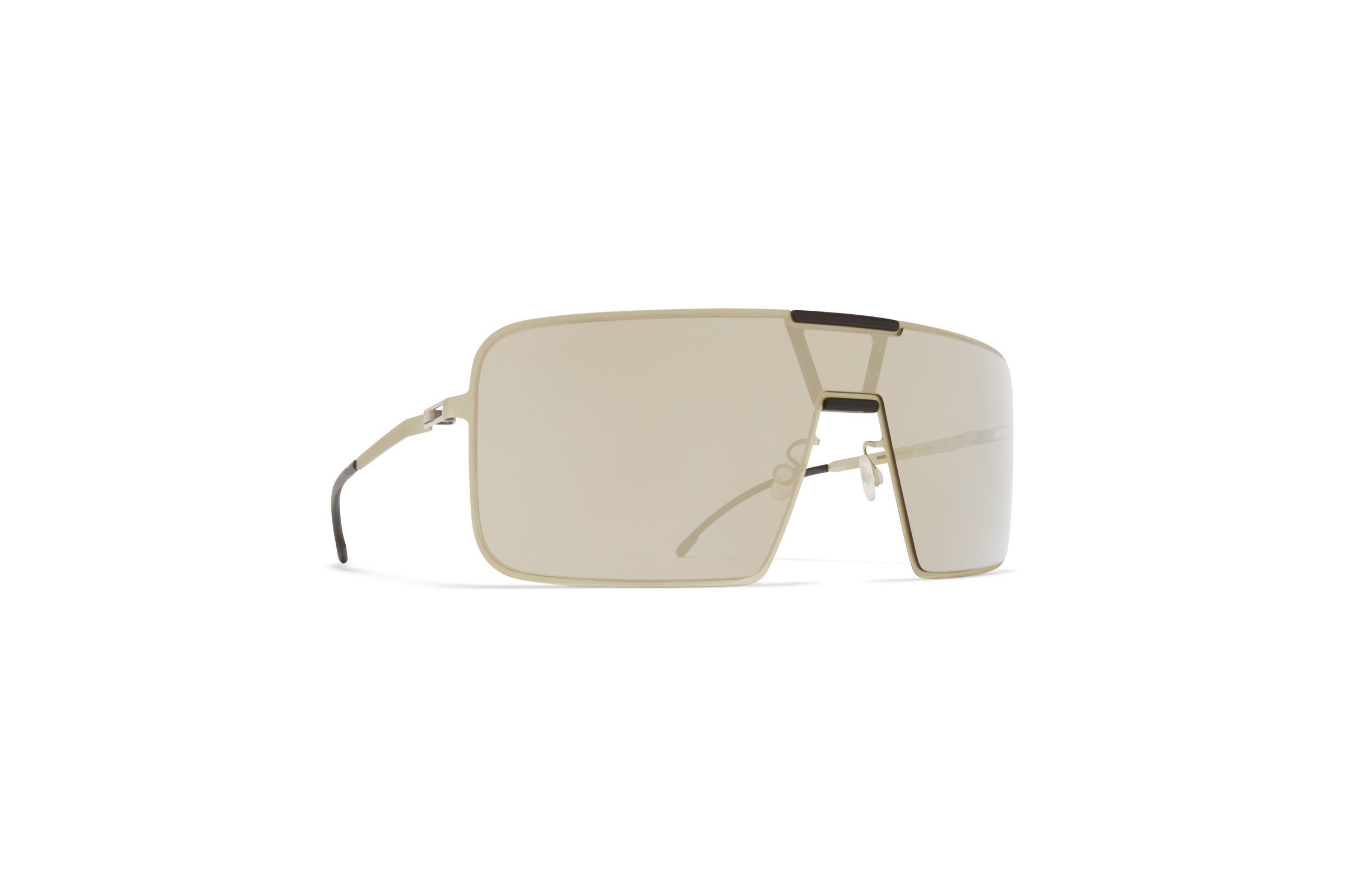MYKITA | RIMOWA VISOR運動系列墨鏡。NT$21,500(MYKITA提供)