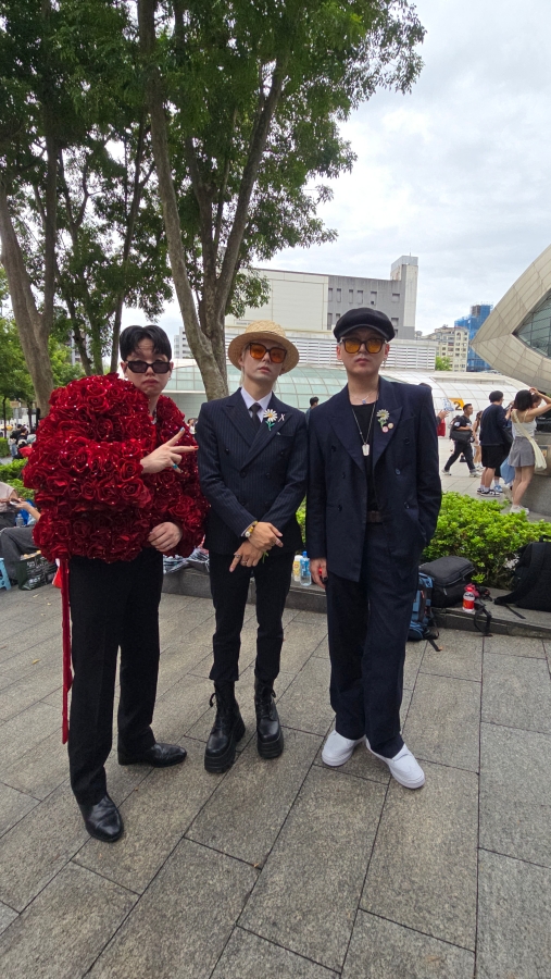 南山權志龍(左起)、板橋權志龍與內湖權志龍超引人注目,變成拍照地標。