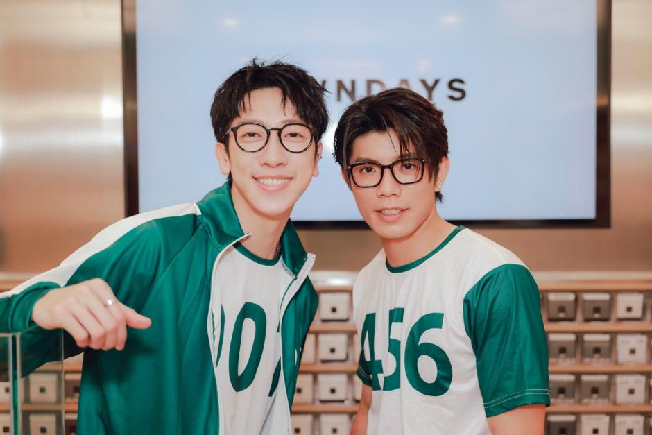 張哲偉(左)和陳峻廷(右)今天出席眼鏡品牌活動。(OWNDAYS提供)