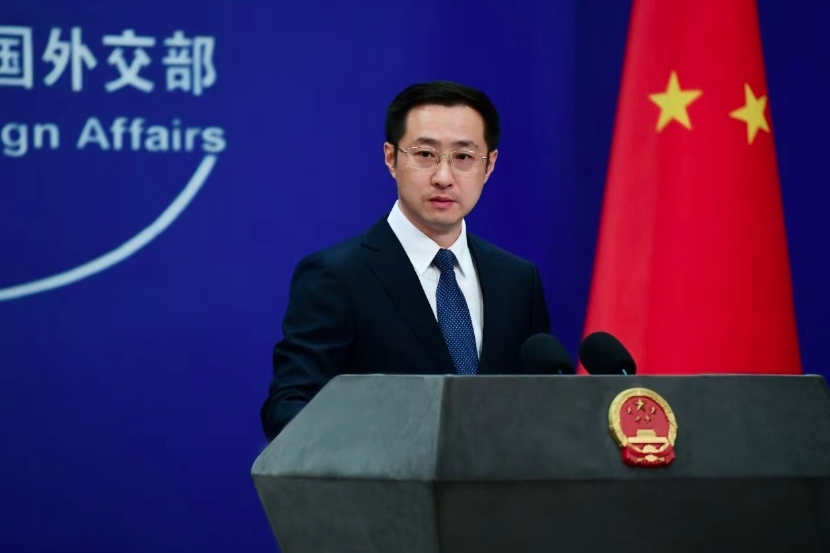 中國外交部發言人林劍警告日本當局應走和平發展道路，而非重蹈軍國主義覆轍。（翻攝自紫荊網）