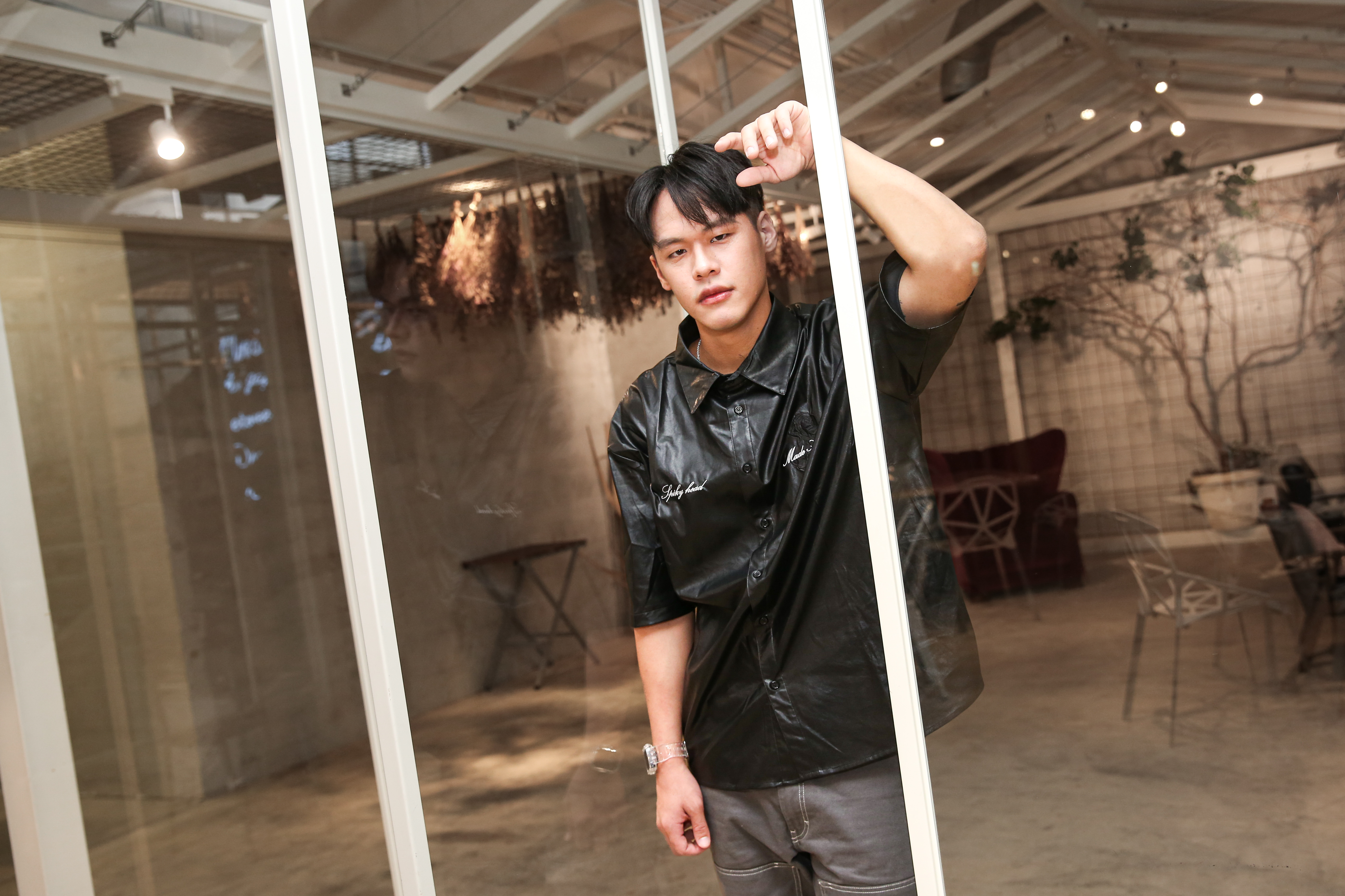 劉維哲曾是棒球選手，但夢想成為歌手。