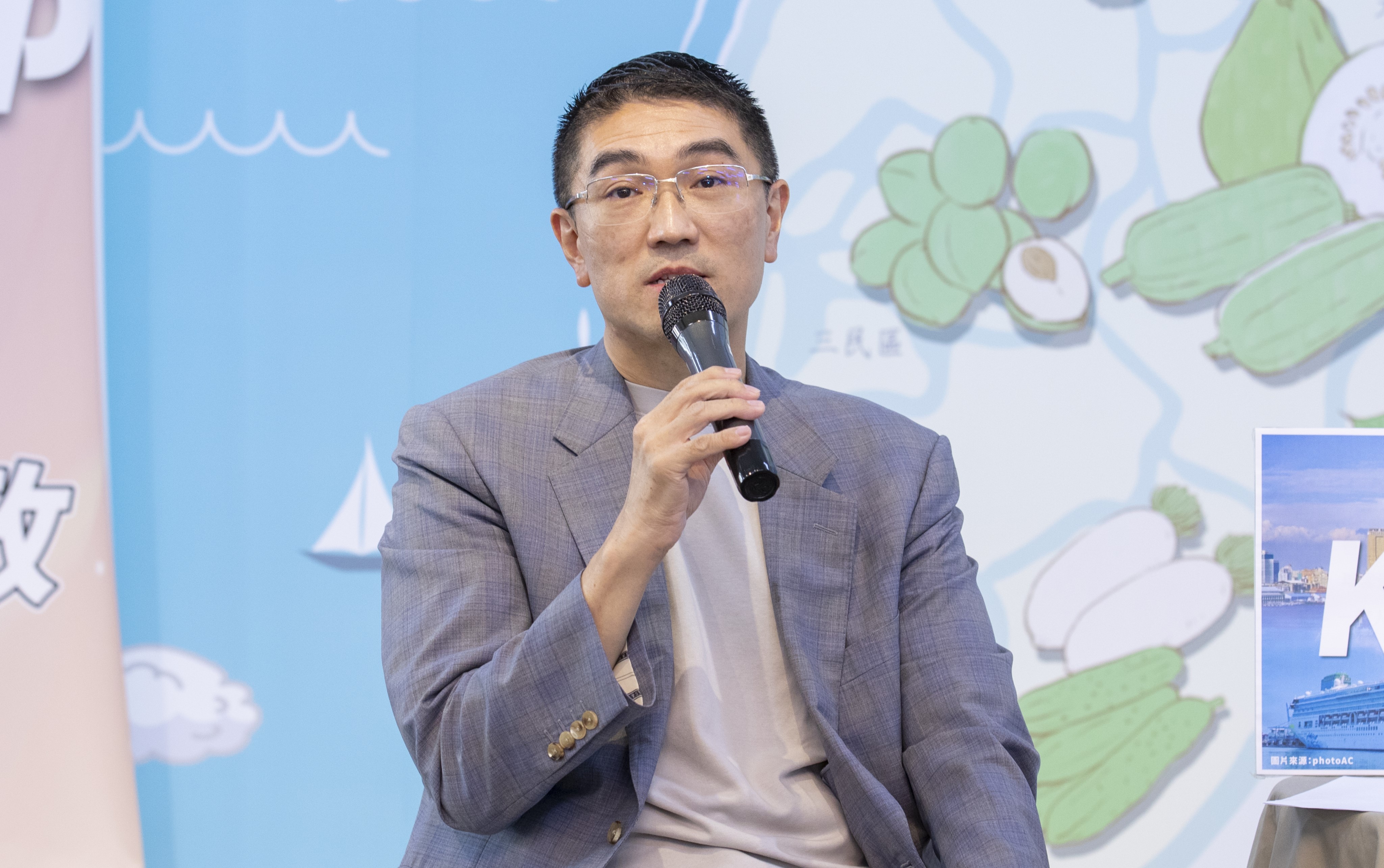 謝國樑稱城際轉運站才是圖利廠商，前市府發言人立刻反擊。（本刊資料照）