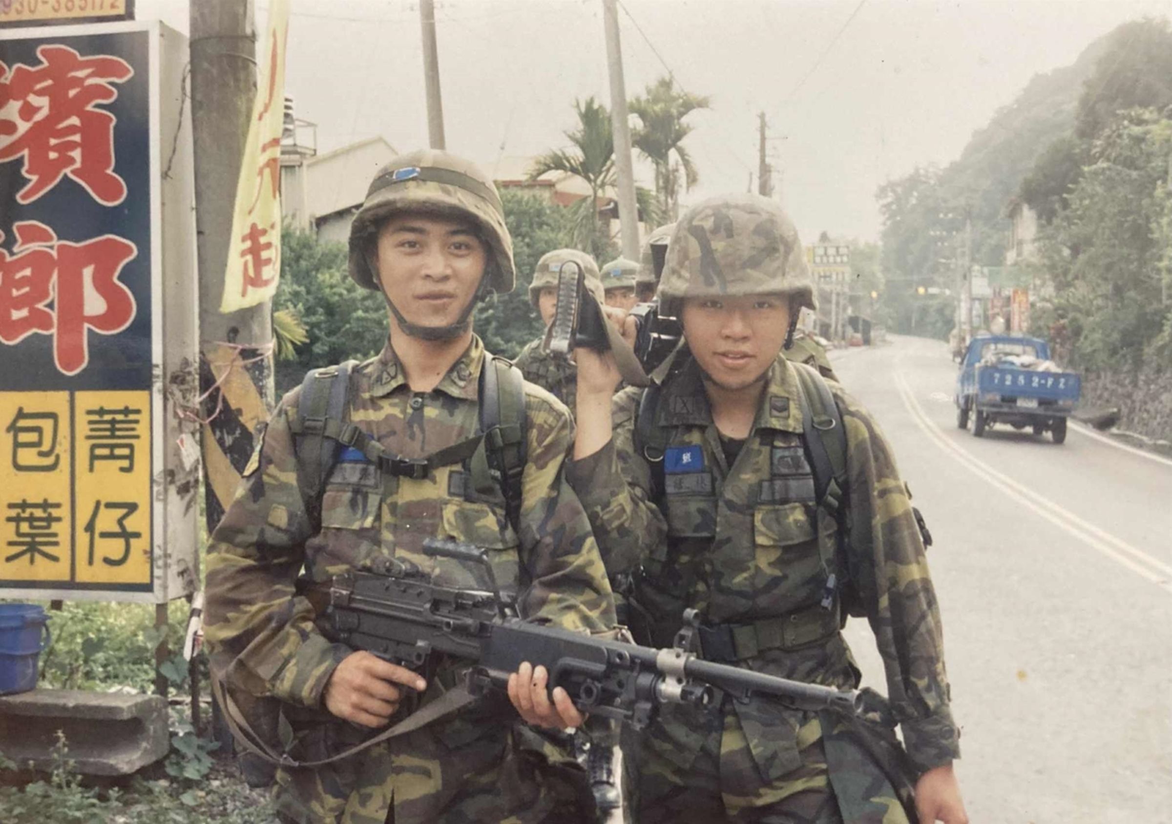 為了貼補家用,林修文當年選擇進陸軍航空特戰部服兵役。(林修文提供)