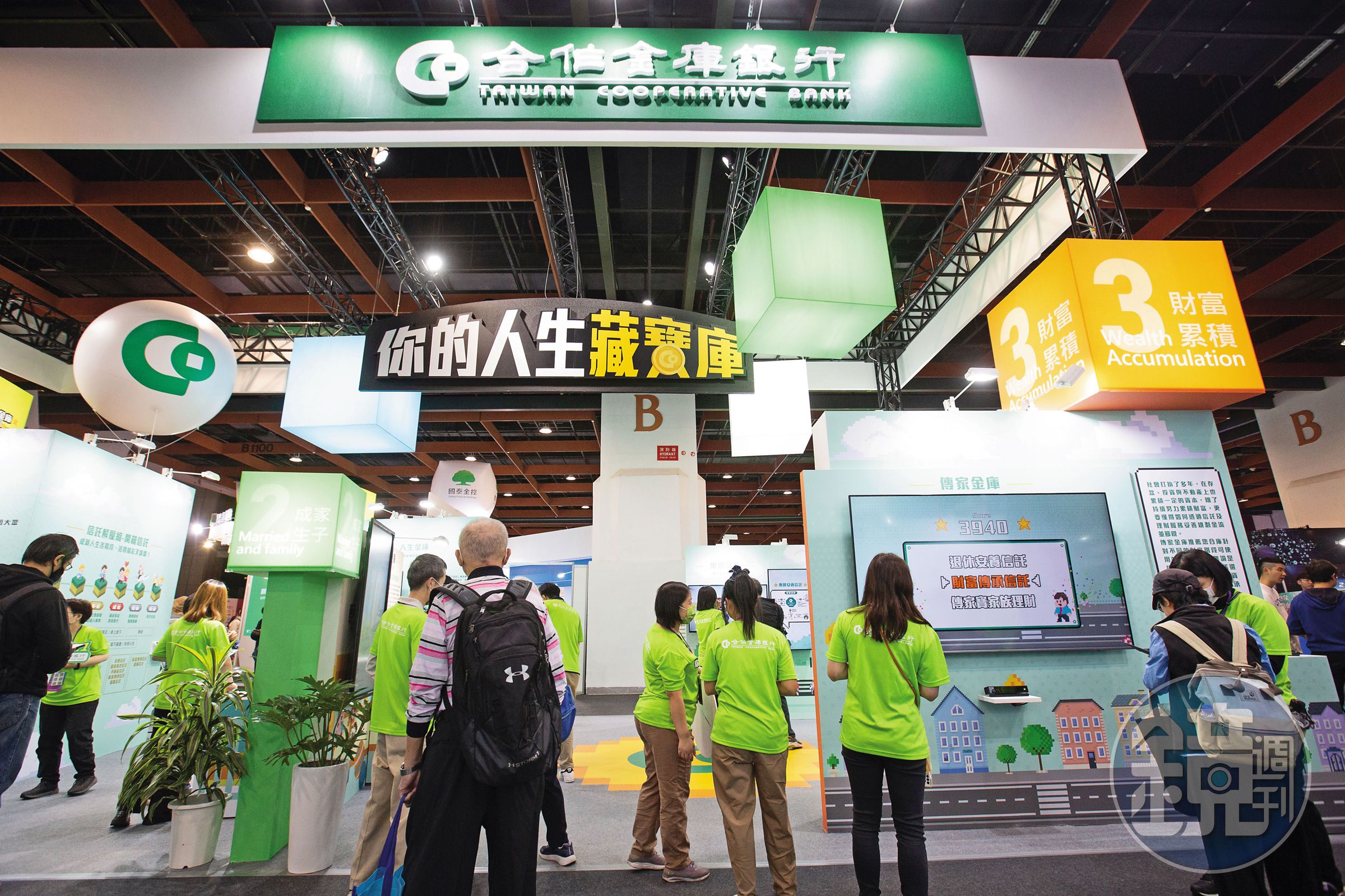 寶爸認為，合庫金股價、配息皆穩定，適合當長期股東。