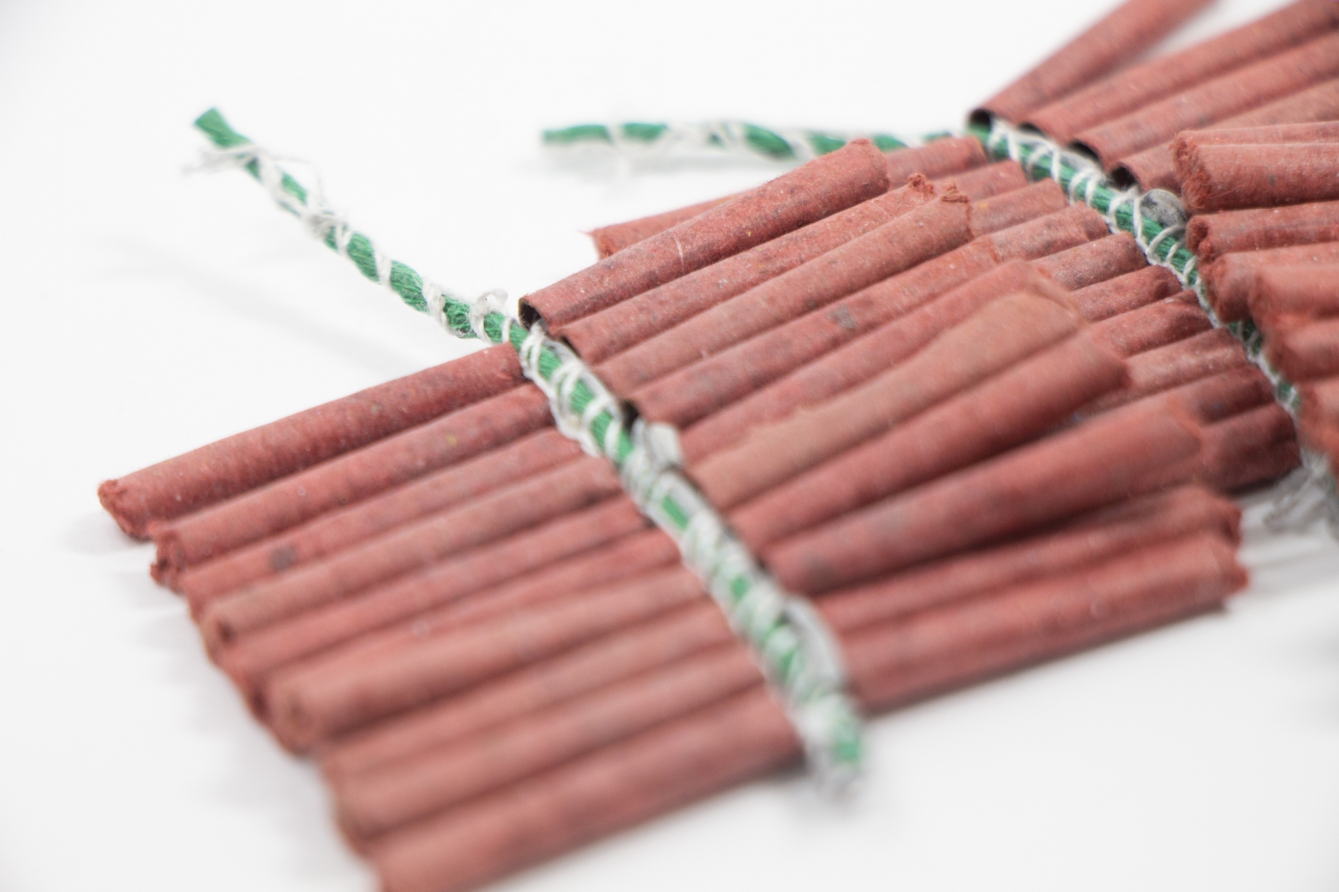 捷克一名烏克蘭籍人夫因求復合失敗，竟在妻子體內塞鞭炮點燃。（示意圖，photoAC）