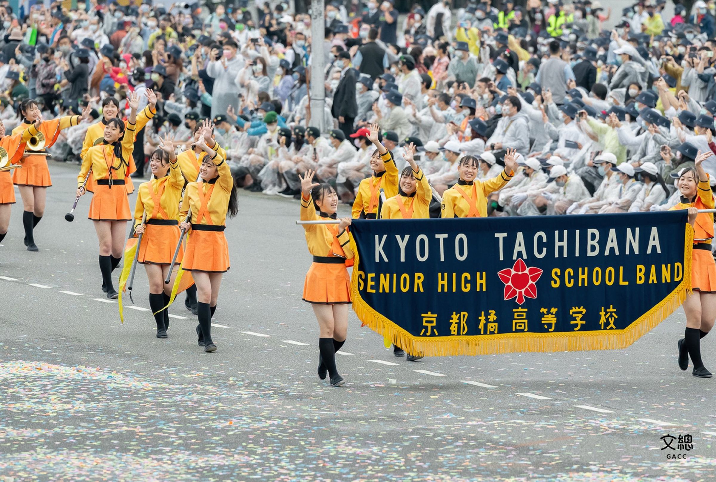 橘色惡魔、翡翠騎士將首度在台合體。(取自文總臉書)