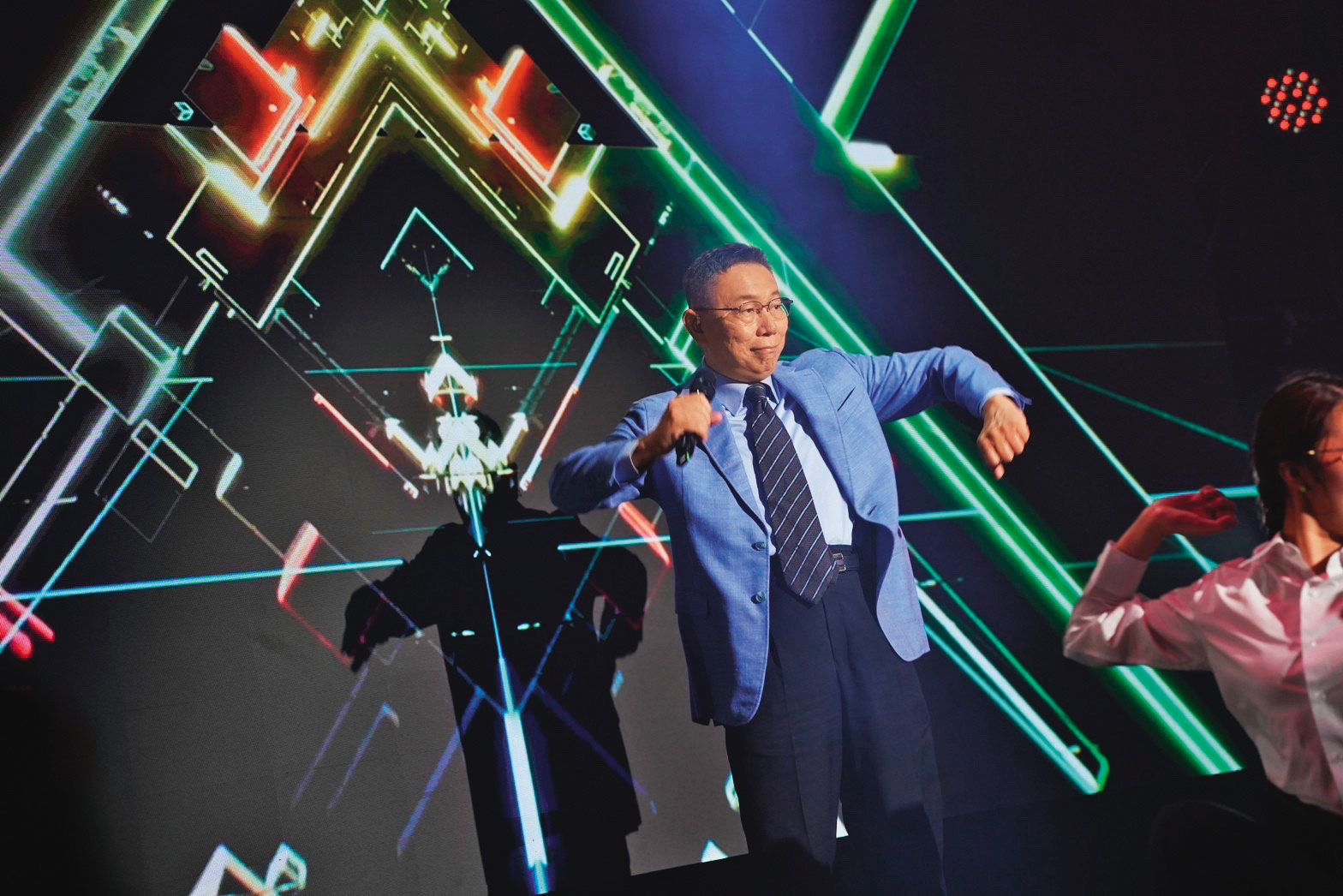 木可公司舉辦「KP SHOW」演唱會，獲利依法為政治獻金，卻遭柯文哲侵占。