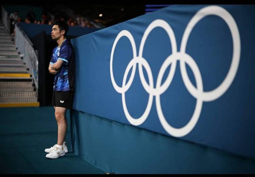 巴黎奧運桌球男子團體八強賽，由台灣六朝元老「桌球教父」莊智淵率領19歲高徒高承睿及「小林同學」林昀儒對上勁敵第4種子日本。（翻攝臉書＠莊智淵 Chuang Chih-Yuan）