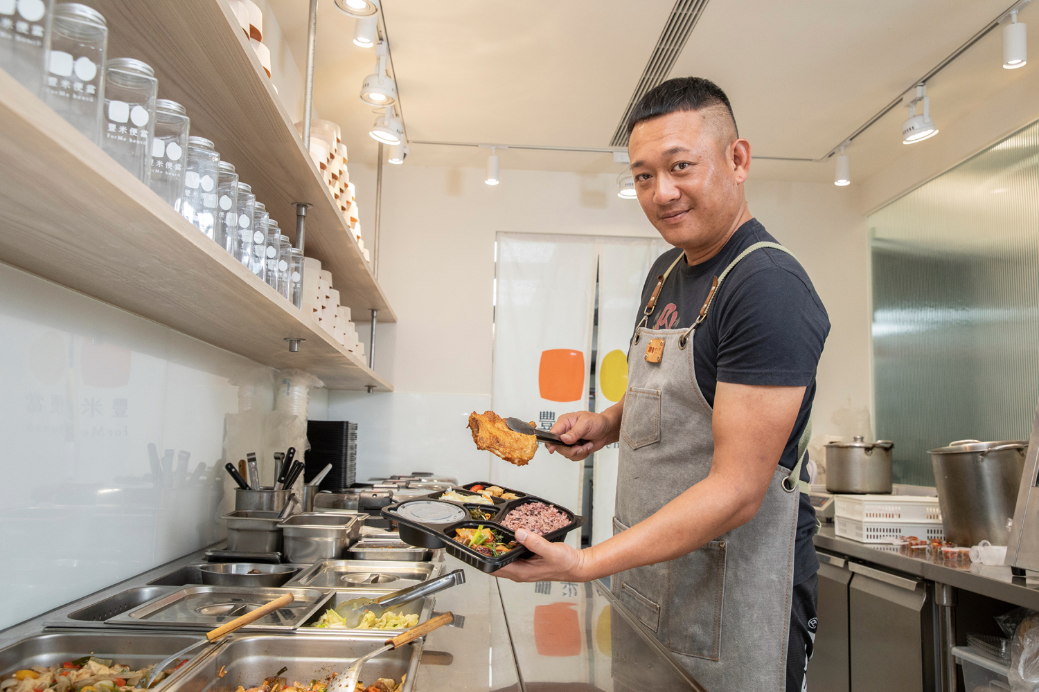 施俊豪2年前接手豐米，讓傳統便當店轉型為新竹科技新貴、醫護都愛吃的低油便當。