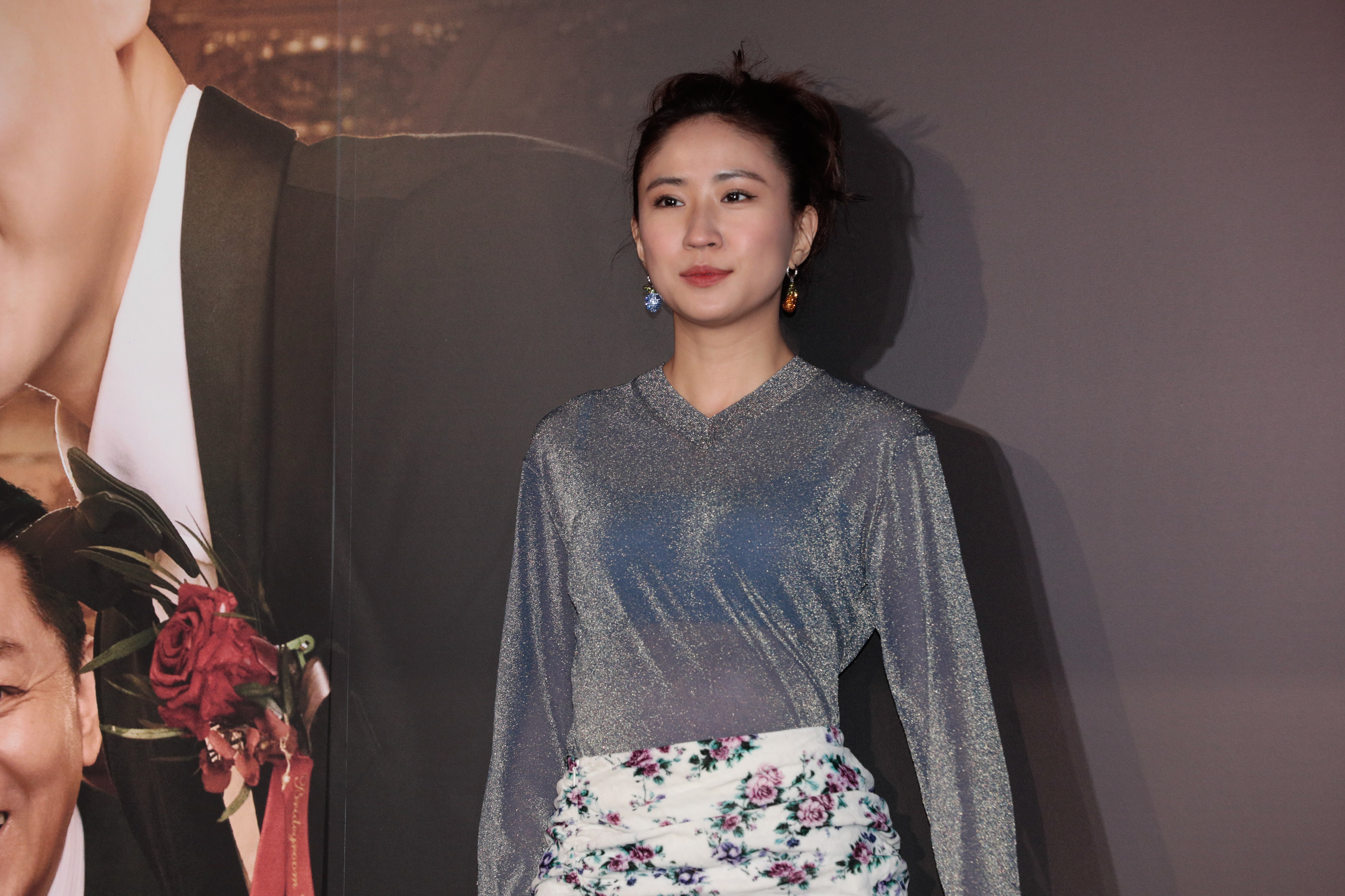9m88片中飾演婚顧，她因此有跟真正的婚顧上課，發現她們對事業的熱情，自己也更有動力。