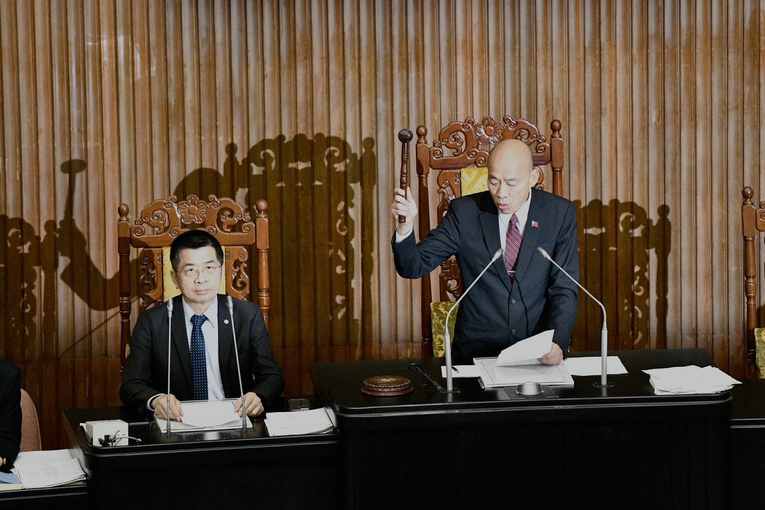 立法院今下午三讀修正通過《公務人員退休資遣撫卹法》部分條文等，確定停砍公務人員的年金。（鏡報李智為攝）