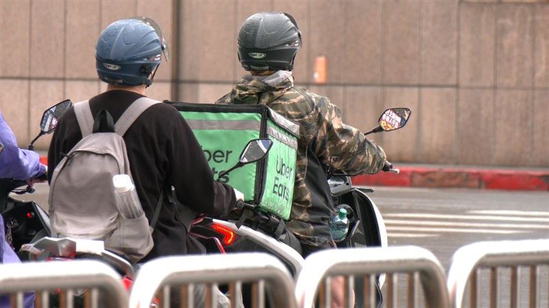 點外送1HR沒人接!外送員曝北車1商辦「大雷區」秒棄單:讓他們餓死