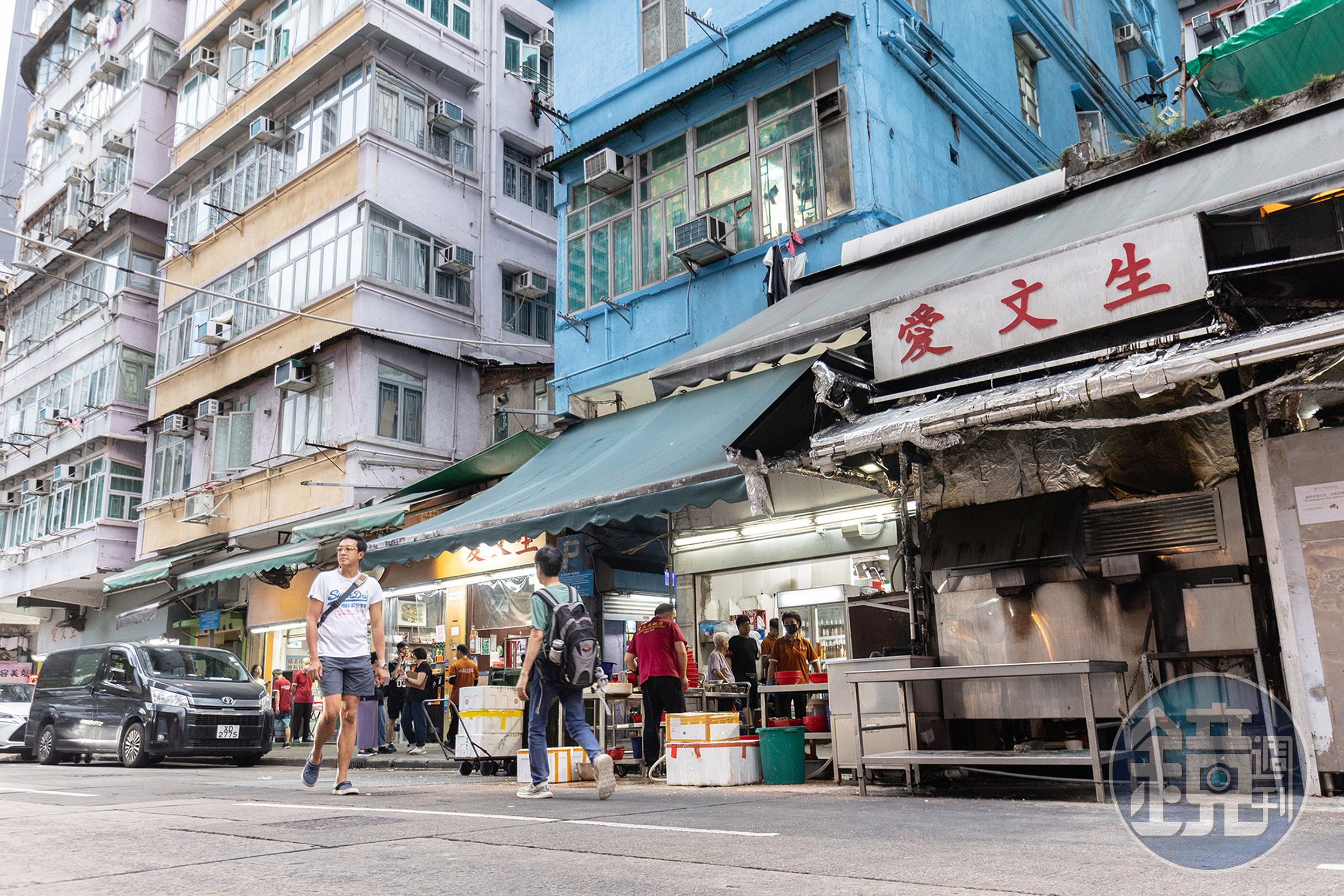 「愛文生飯店」坐落於深水埗與荔枝角交界,是香港碩果僅存的大排檔,承載近70年的街頭飲食記憶。