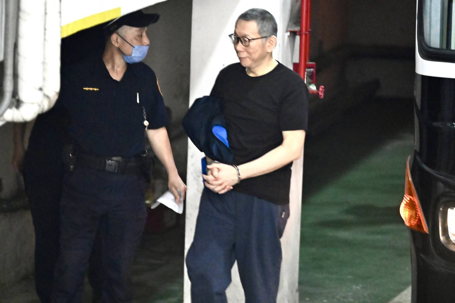 柯文哲稱自己不會逃亡，最希望他逃的是「民進黨」。