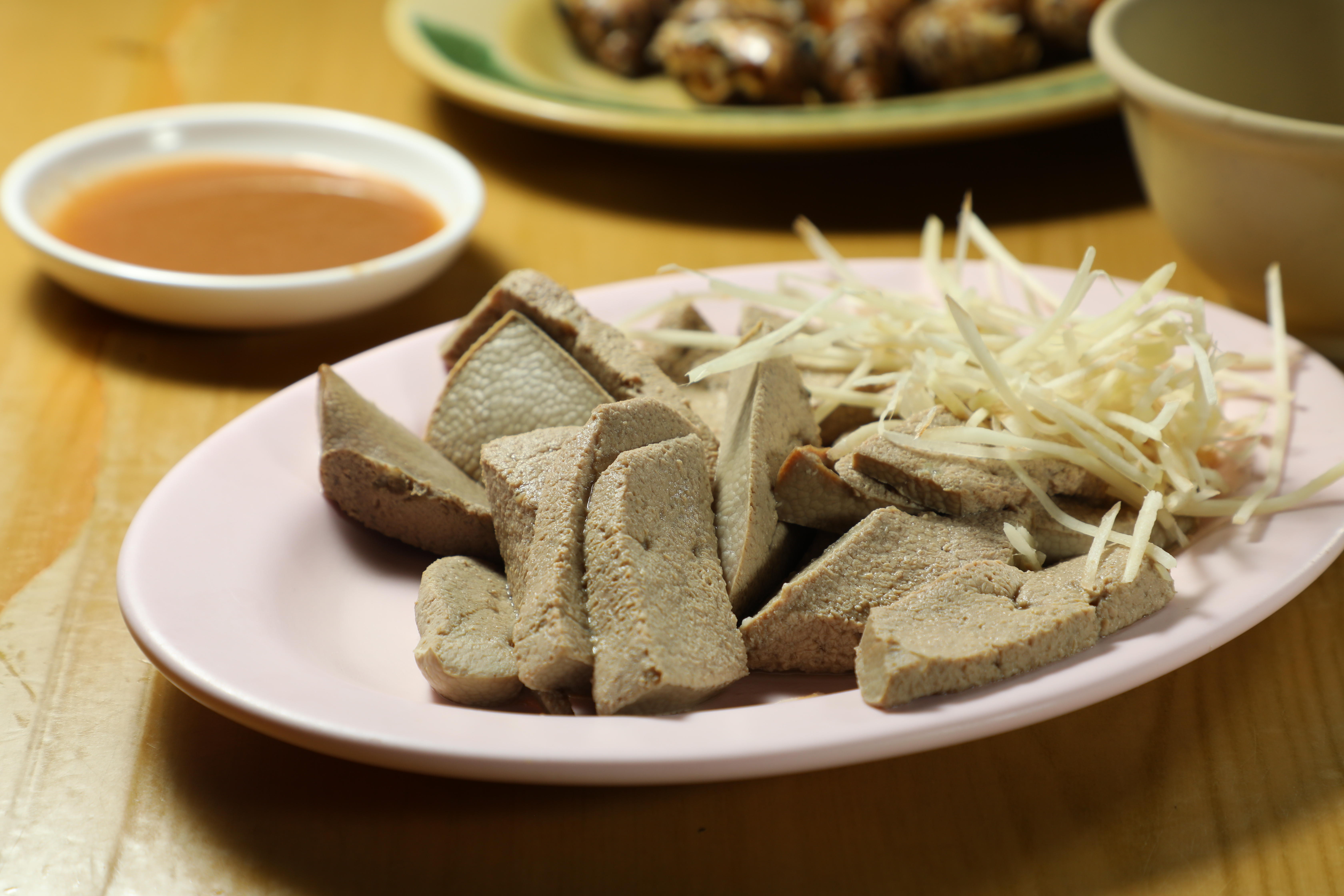 「粉肝」處理得十分到位,是古早台菜的滋味。(150元/份)