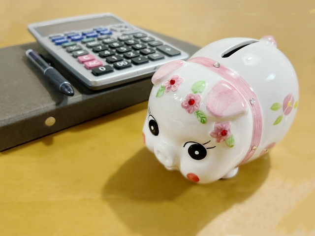 有網友分享她的同事一天餐費只花150元，且「每餐有肉又有菜」，令她不可置信。（示意圖，photoAC）