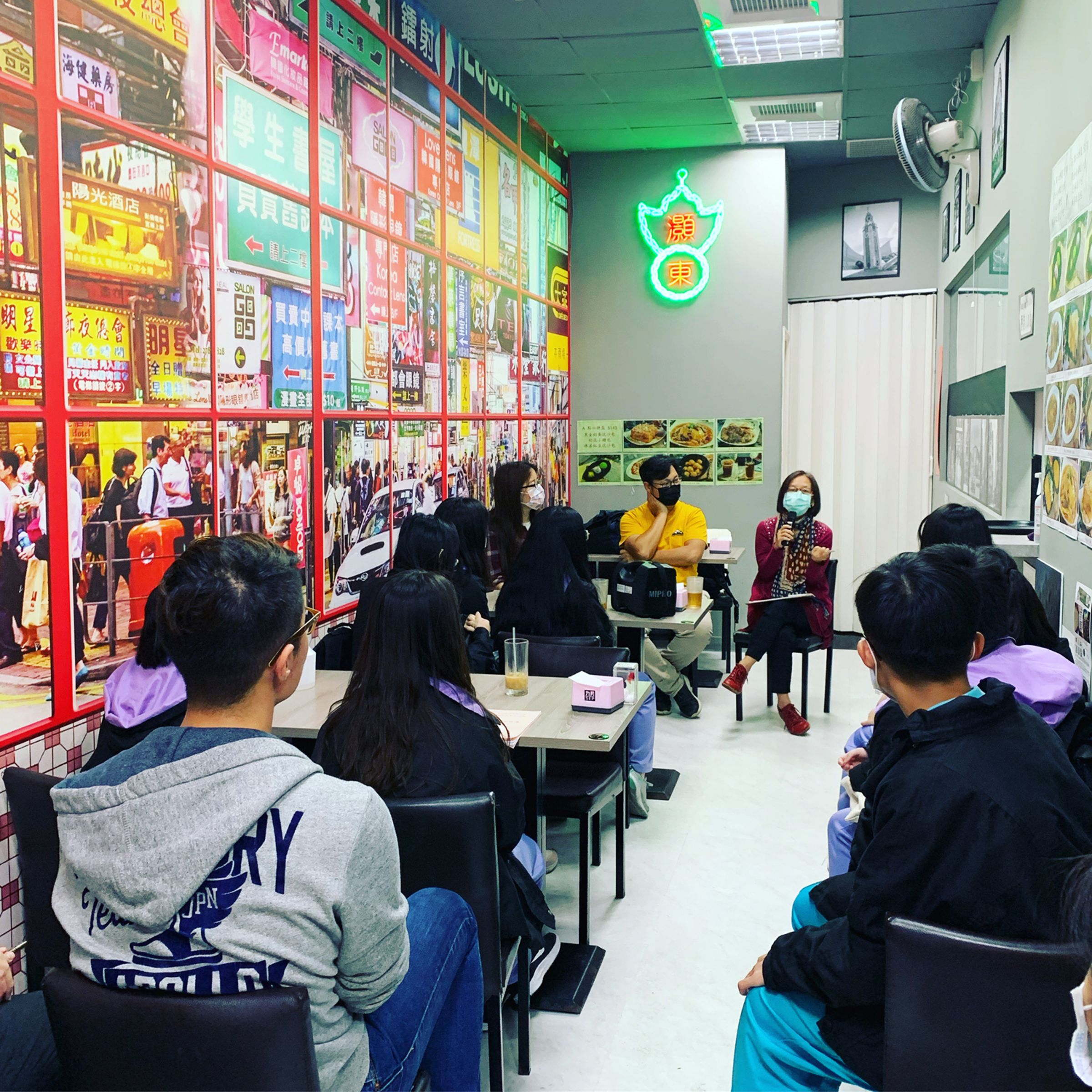 九月茶餐廳營業以外的時間,也是串聯在台港人的據點,食物以外還有音樂會、市集等文化交流。(Andy提供)
