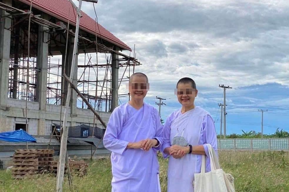 泰國龍仔厝府Ketumadee Sriwararam寺廟內「億萬富翁尼姑幫」深度爆料引起社會熱議。（翻攝自CSI LA）