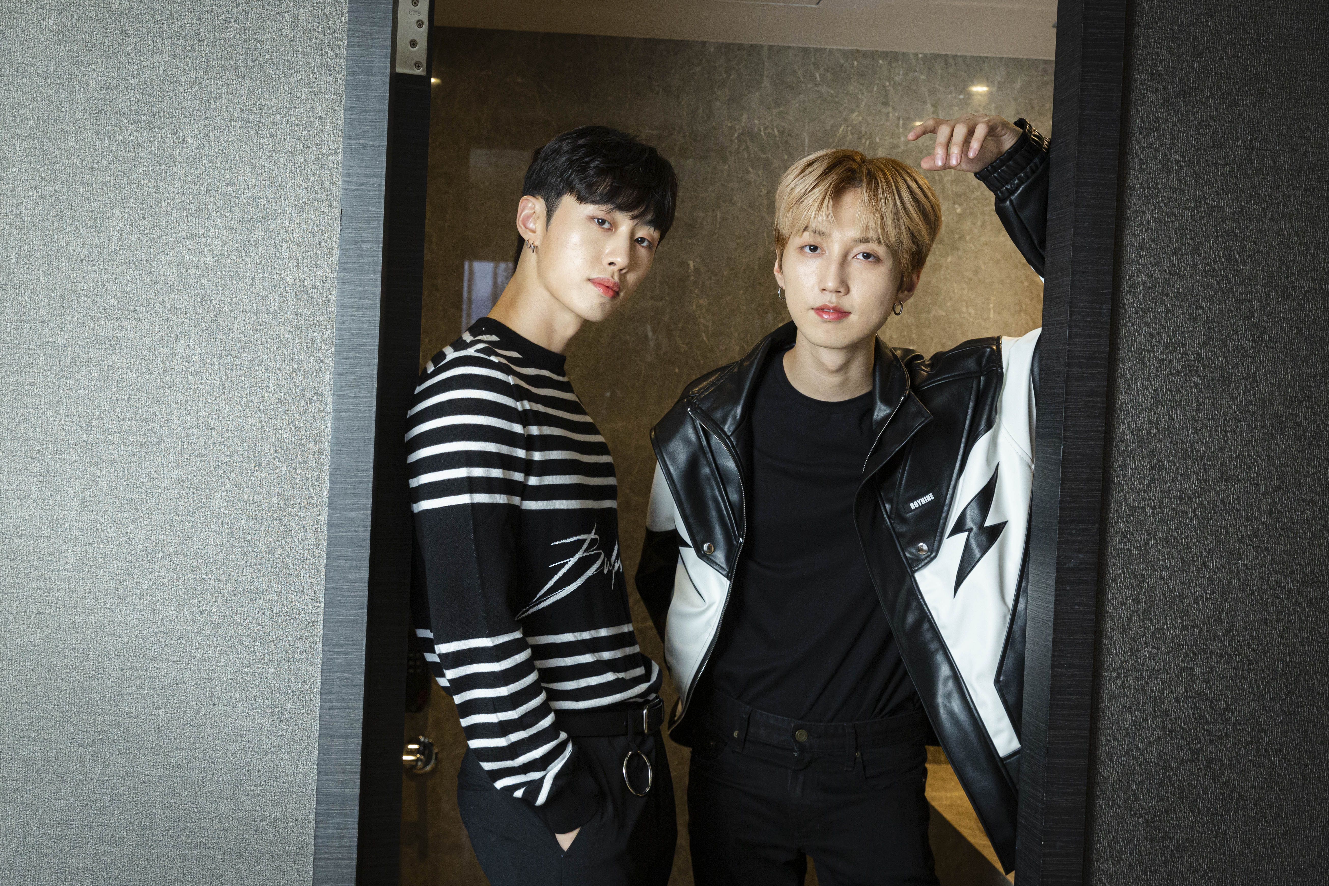 韓國男團「M.O.N.T」Bitsaeon（左）與Roda出道4年，今年參加《Peak Time》知名度暴漲。