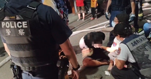 吳姓姪子當時呈酒醉狀態，情緒相當激動。（翻攝畫面）