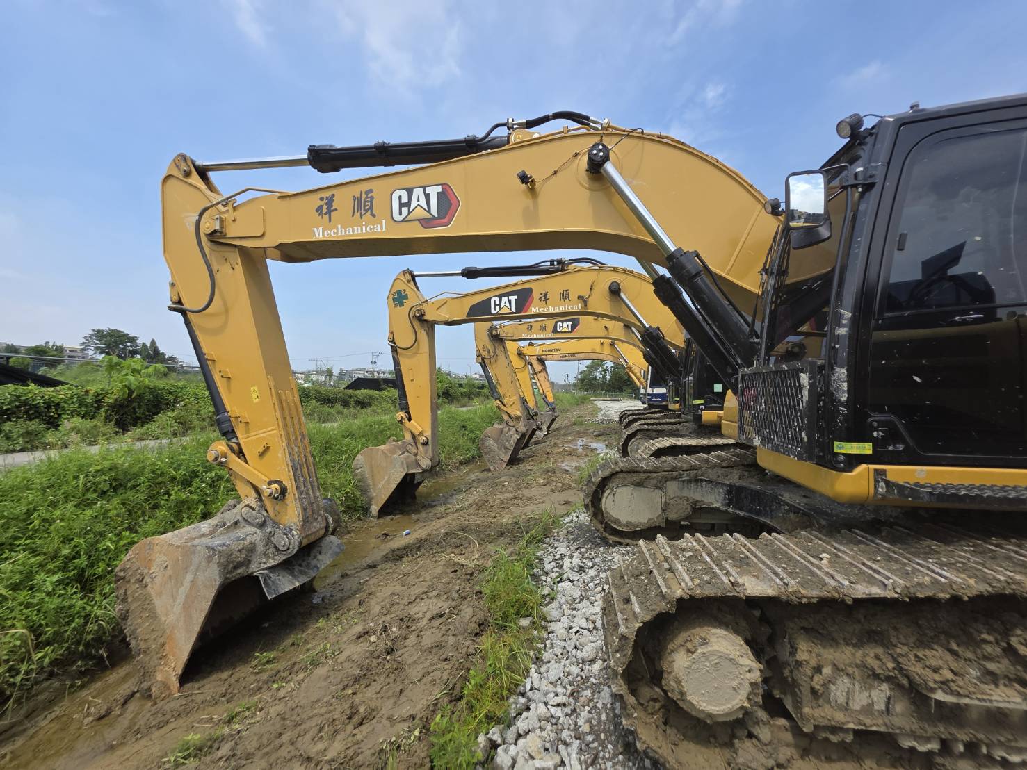 「美濃大峽谷」遭非法盜採，橋頭地檢署火速聲押被告。（高雄市政府提供）
