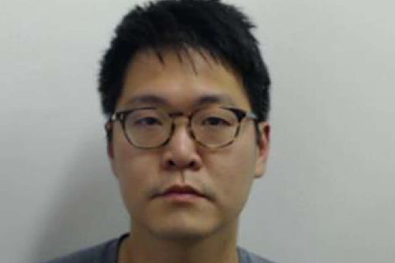 英國麻醉科醫師俞英嚴因偷拍，不僅丟工作、坐牢，出獄還得被登記性犯罪名單中長達10年。（翻攝自BBC、獨立報）
