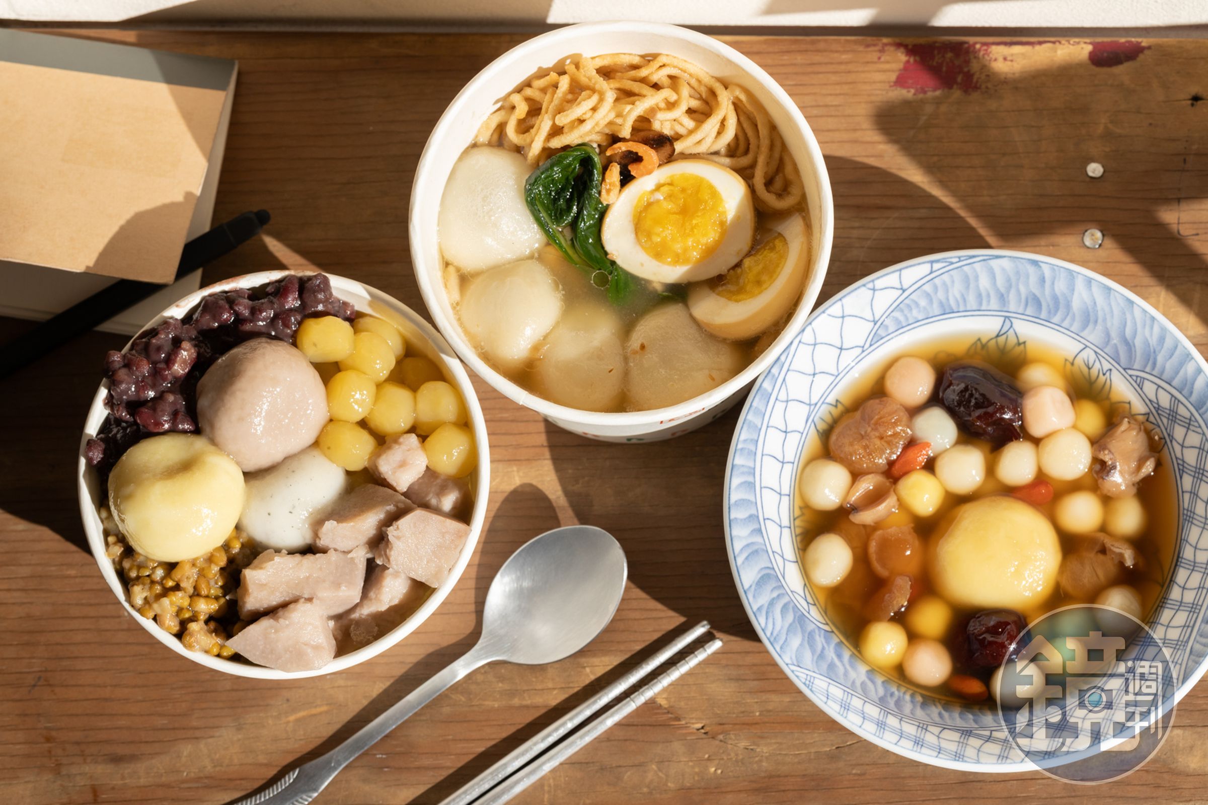 高雄「彎腰湯圓」品項豐富又創意十足。