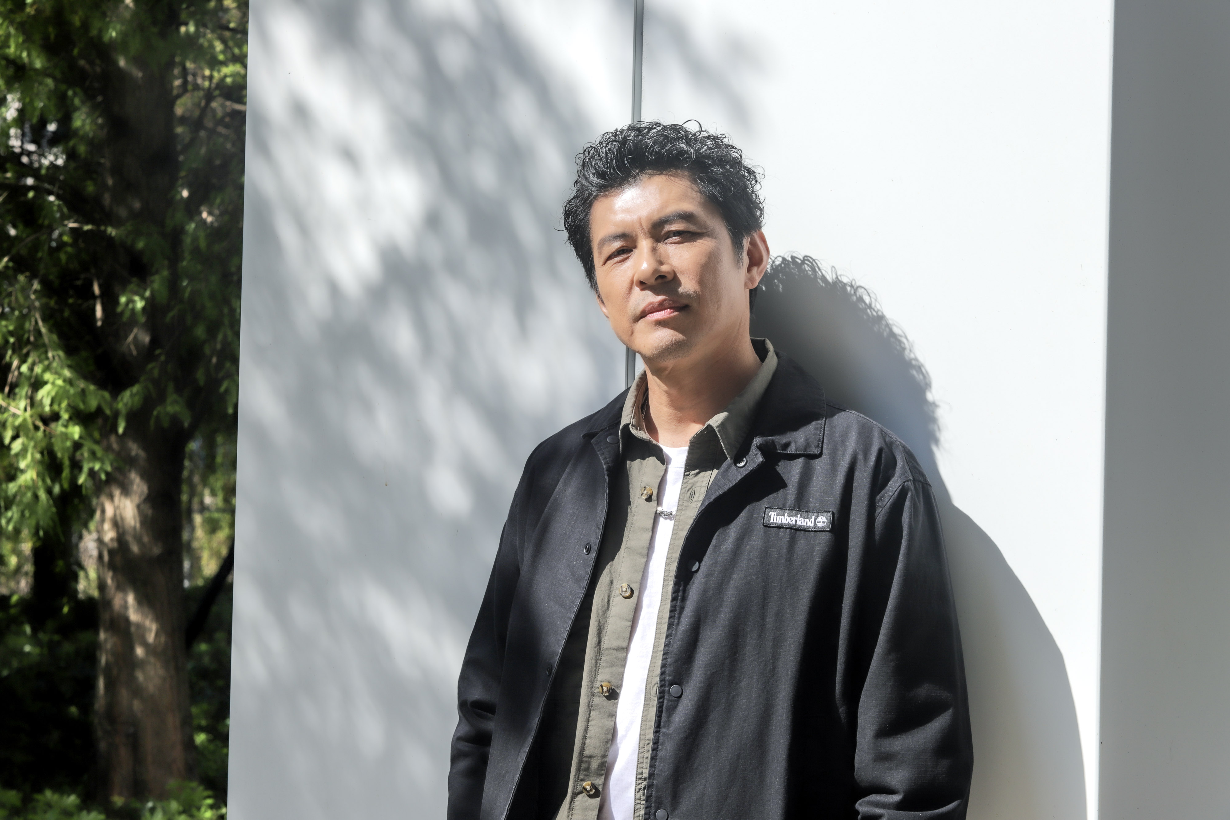 蘇炳憲正在民視拍攝八點檔。（民視提供）