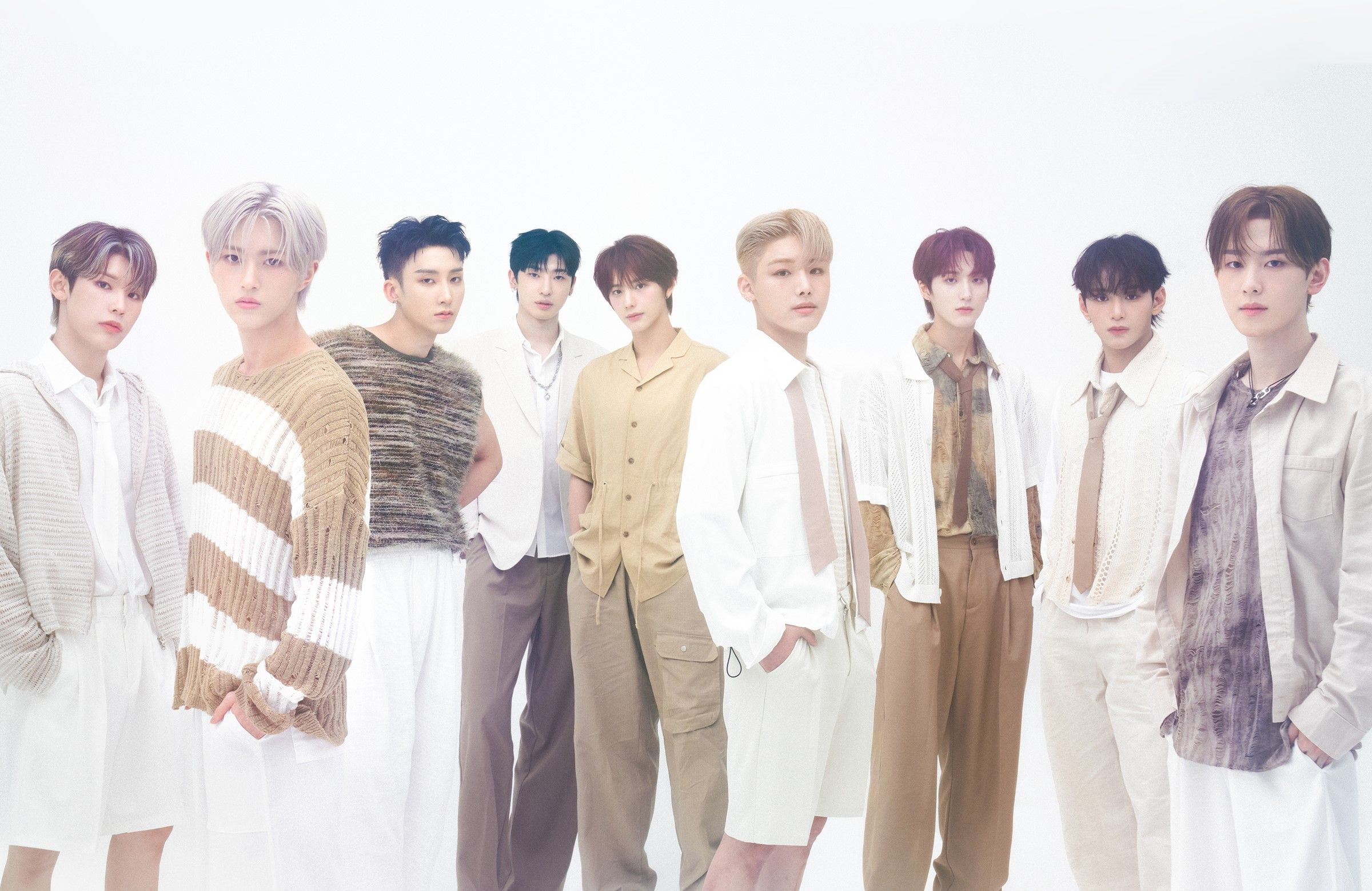 XODIAC近期參加選秀綜藝《Re:born》,讓許多日本歌迷更加認識他們。(成員左起GYUMIN、LEO、 WAIN、DAVIN、SING、LEX、BEOMSOO、ZAYYAN與HYUNSIK)( 索尼唱片提供)