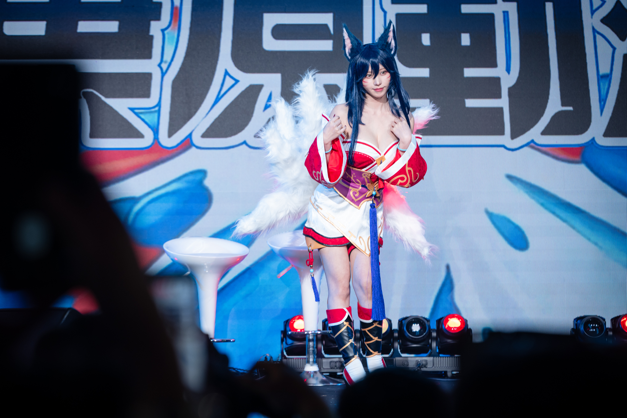 Enako以《英雄聯盟》阿璃造型現身見面會，毛茸茸尾巴成全場焦點。（A.C.F秋葉原提供）