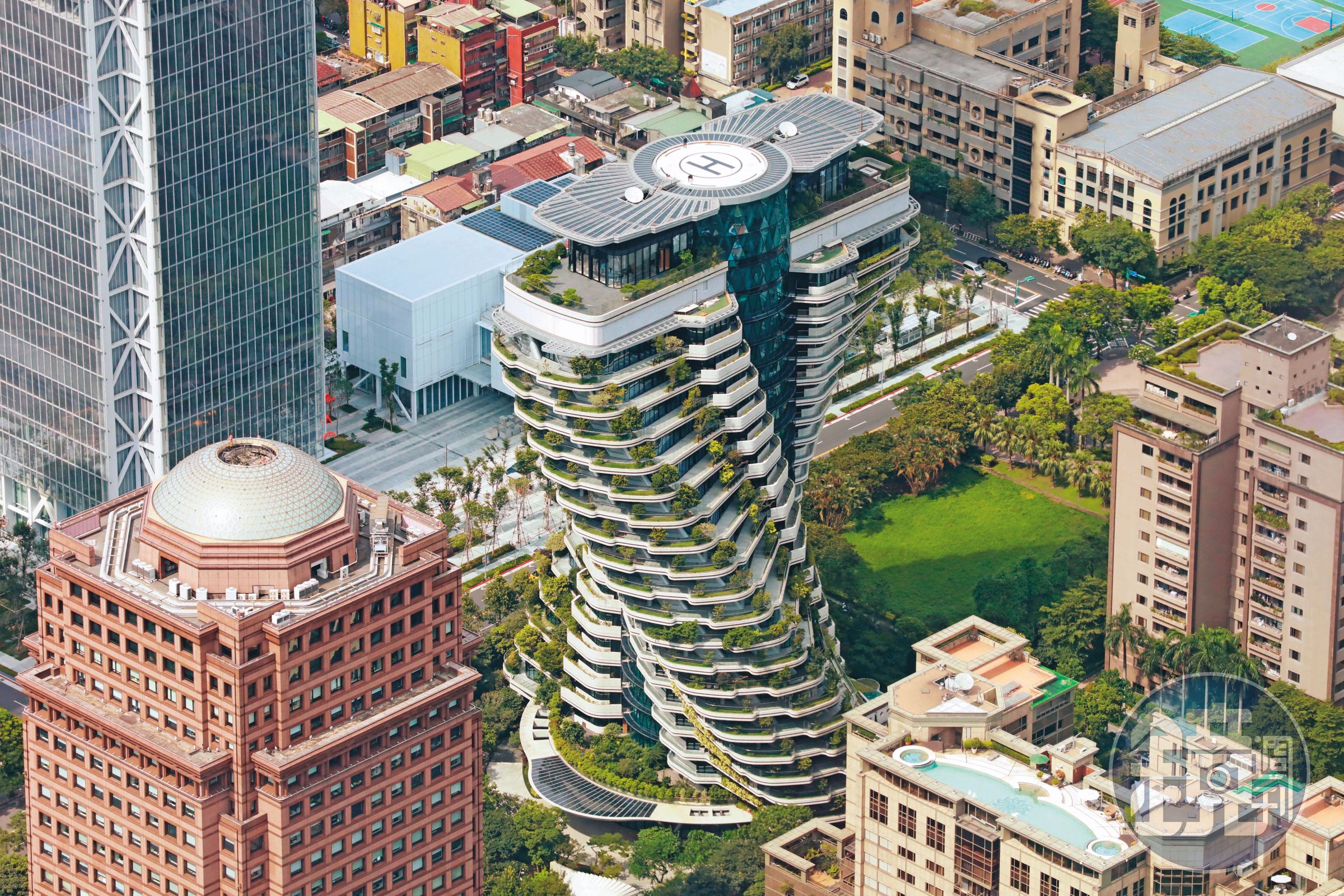 威京集團興建的陶朱隱園豪宅至今只賣出1戶,柯文哲曾與沈慶京在此密會。