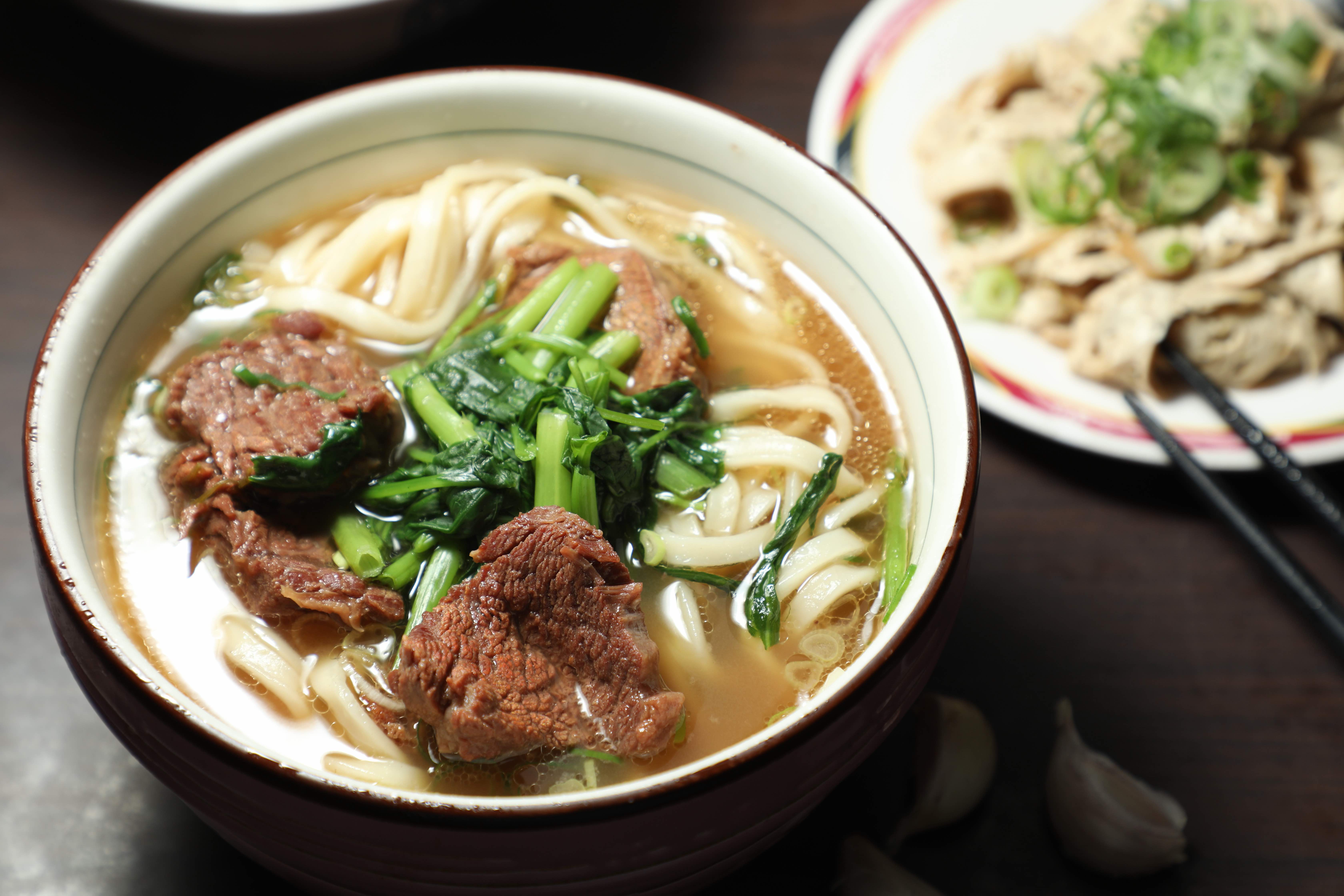 創立於1974年的「廖家牛肉麵」，曾連續兩年獲得米其林必比登推薦。