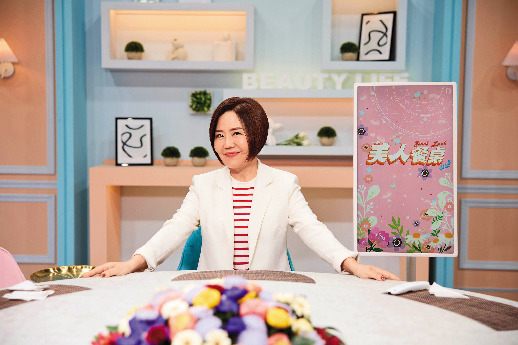 身為知識型主持人，于美人擁有破百萬臉書粉絲追蹤。（東森超視提供）