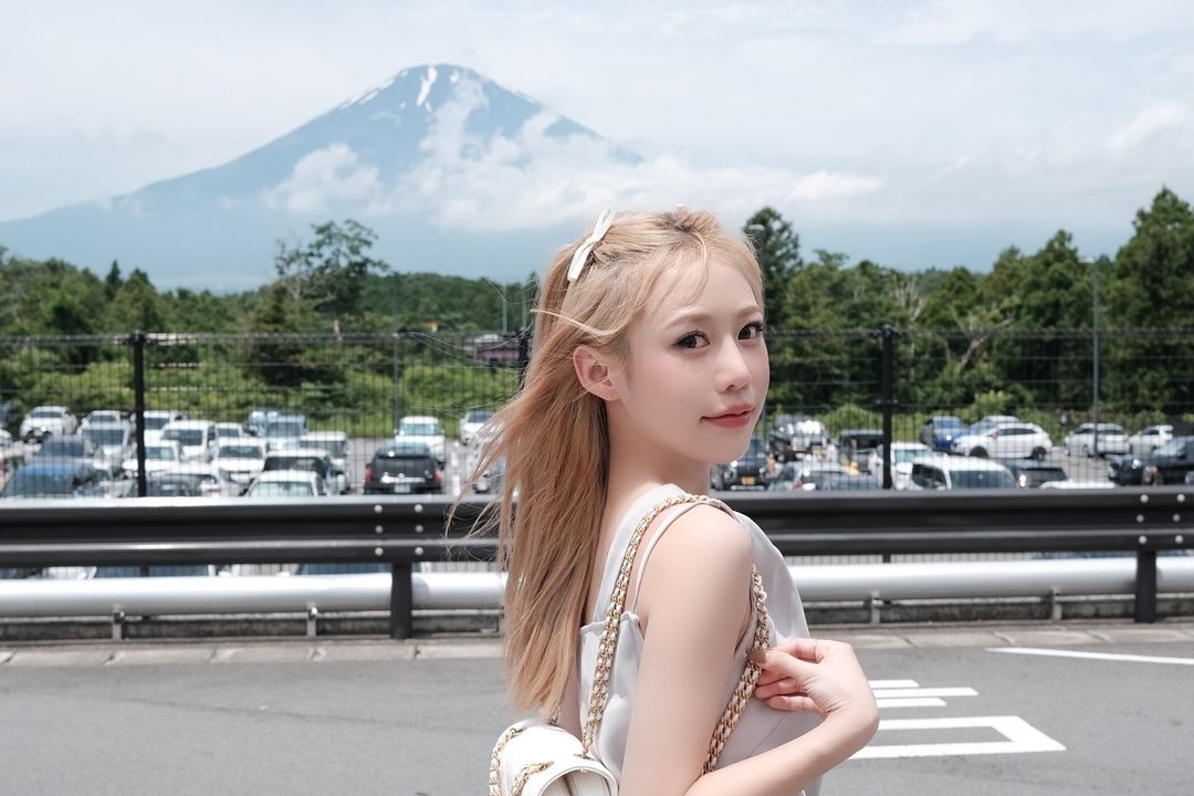 紀卜心因飲料店爭議，身陷風暴中心。（翻攝自紀卜心IG）