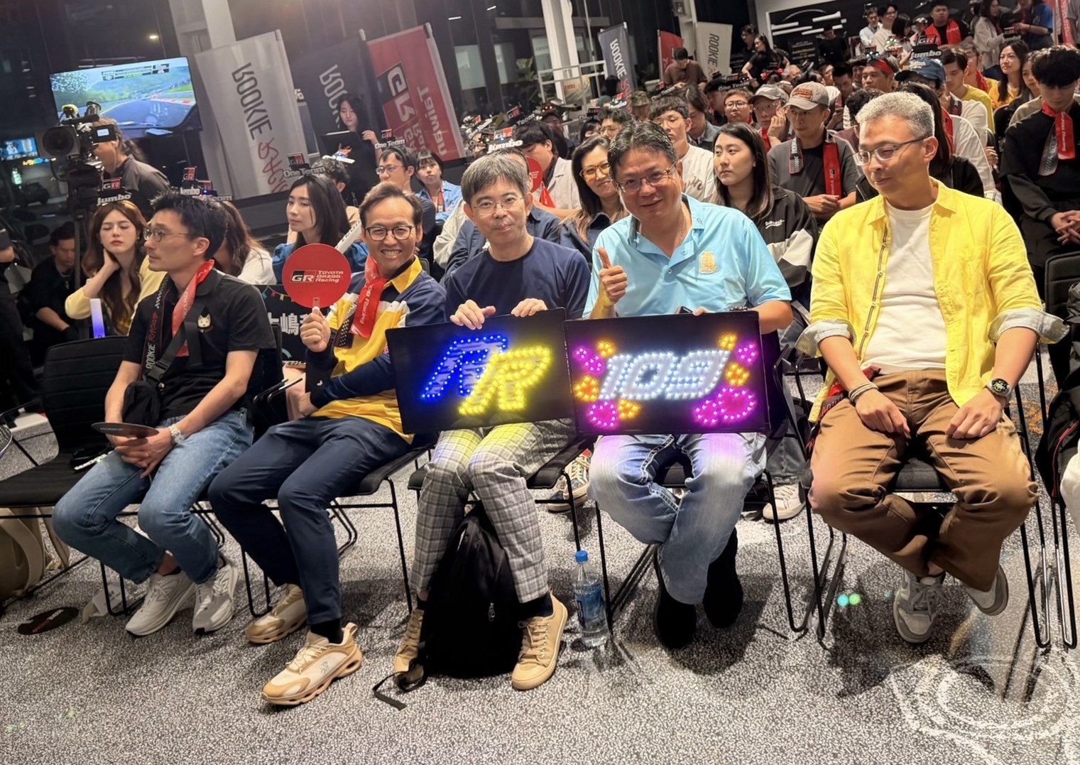 豐田汽車會長豐田章男親征紐柏林賽道,和泰車舉辦應援活動跨海支持。(和泰車提供)