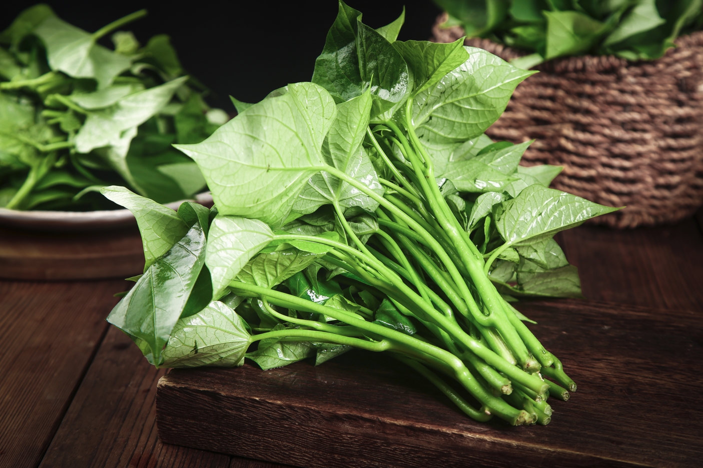 便祕、三高家族史、熬夜族先筆記！地瓜葉是最不該被忽略的健康暗藏款。（示意圖／東方IC）