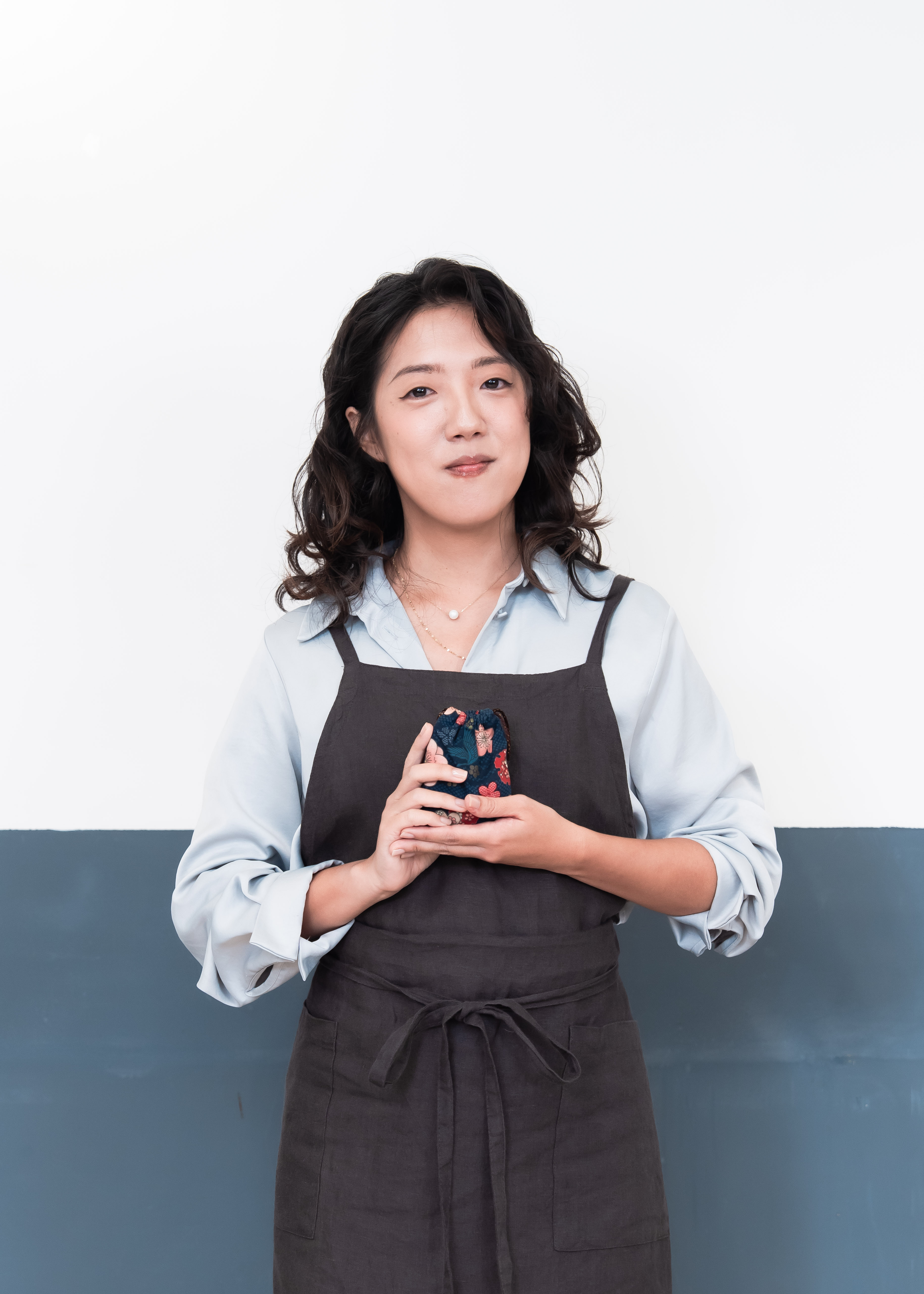 李竺芯隨身攜帶了朋友送的「釋迦牟尼舍利子」在身。(佳葳娛樂提供)