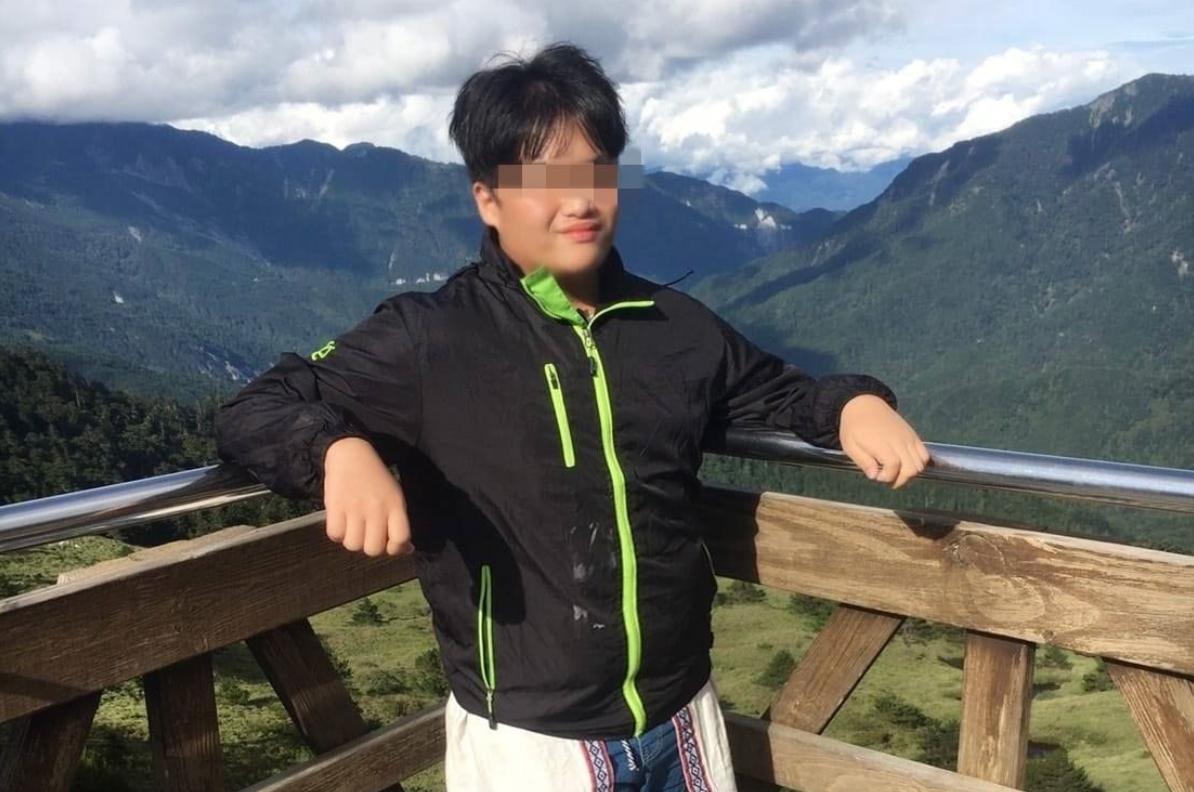 建教實習的高3生在路途中不幸被強震巨石砸中。（翻攝自高3生臉書）