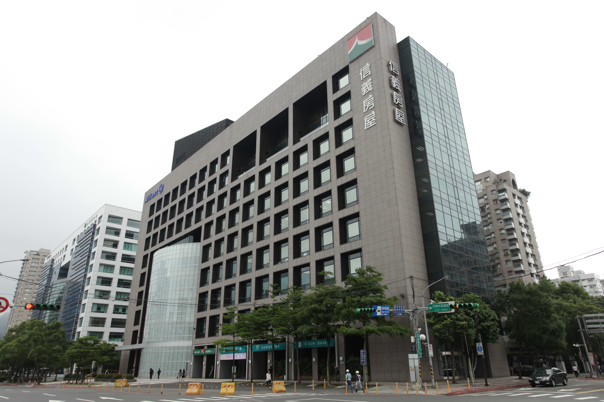 信義房屋房仲業務韌性受中華信評肯定 評等展望調整為「穩定」。（信義房屋提供）