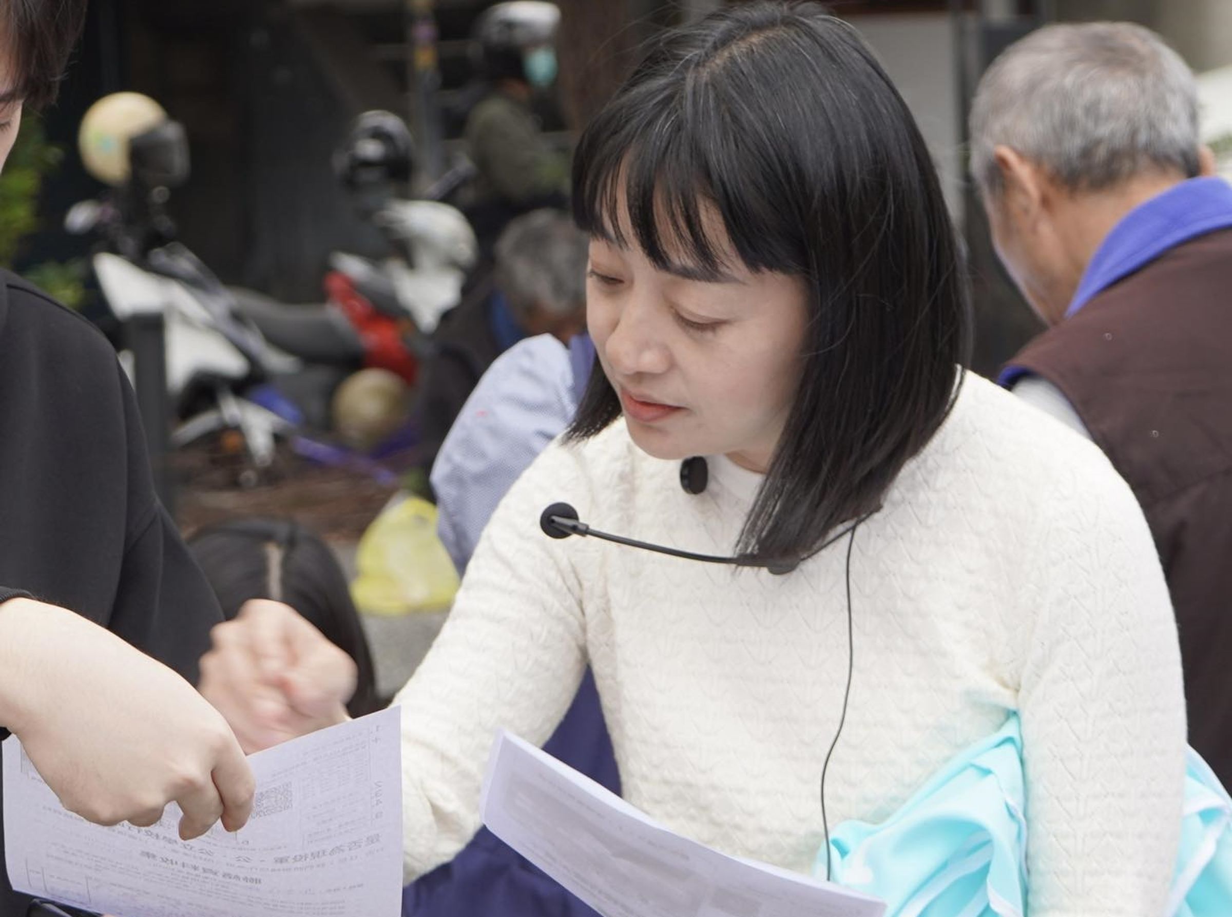 王婉諭理性回應藍營側翼粉專的惡意攻擊。(翻攝自臉書@王婉諭)