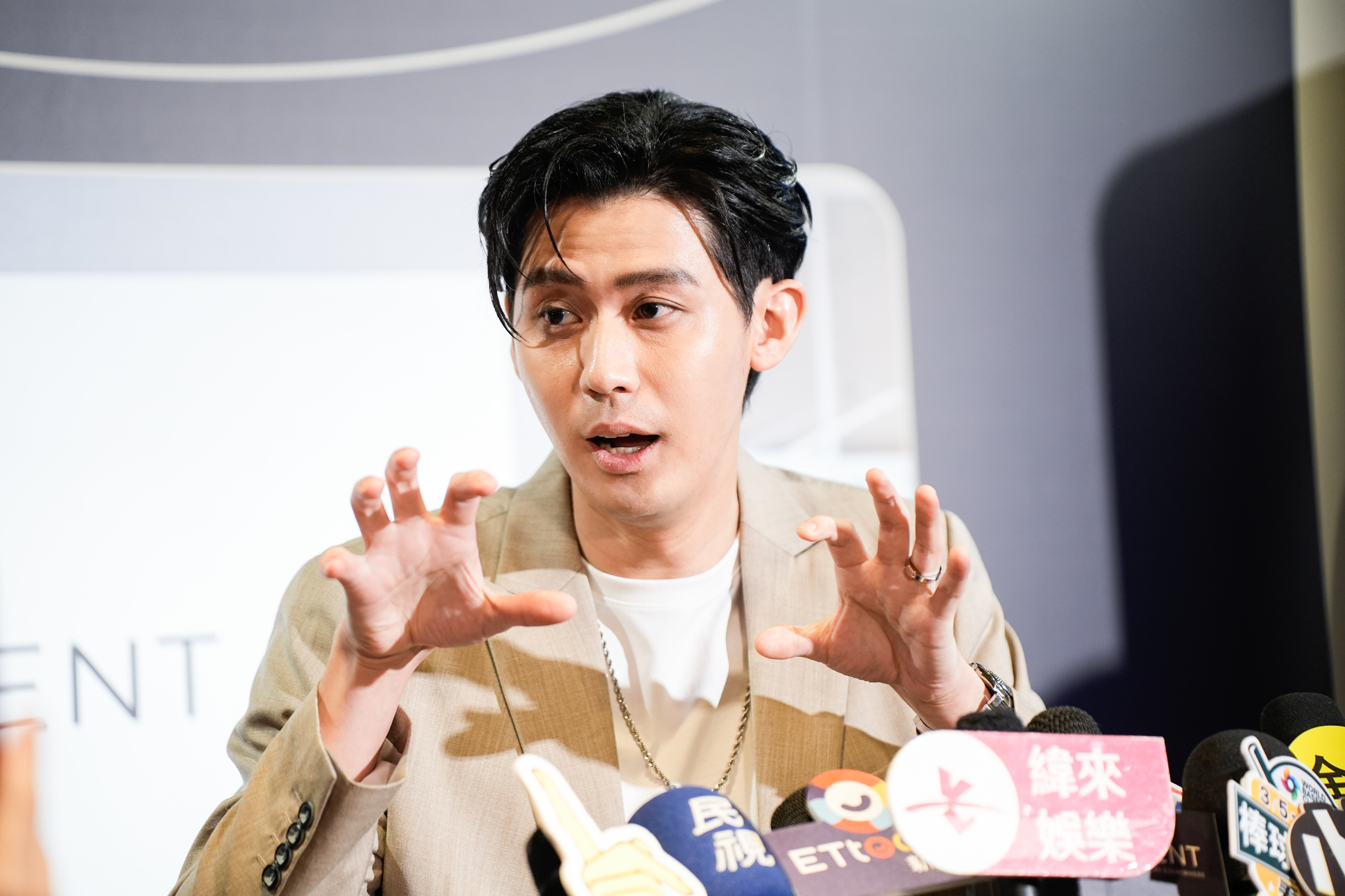 李玉璽近期靠中醫調理身體，想和老婆許允樂生兩胎。